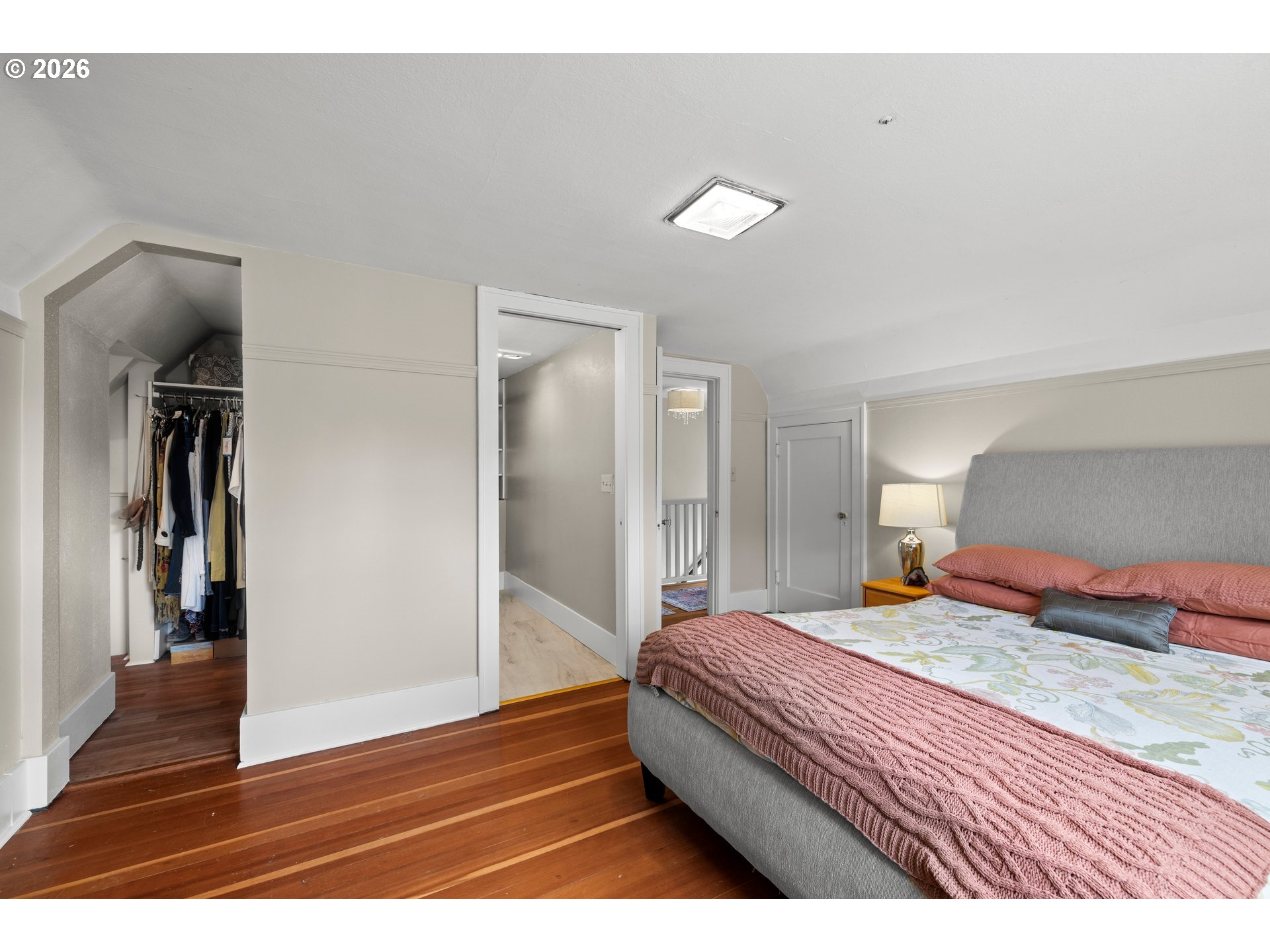 property viewer photo 24