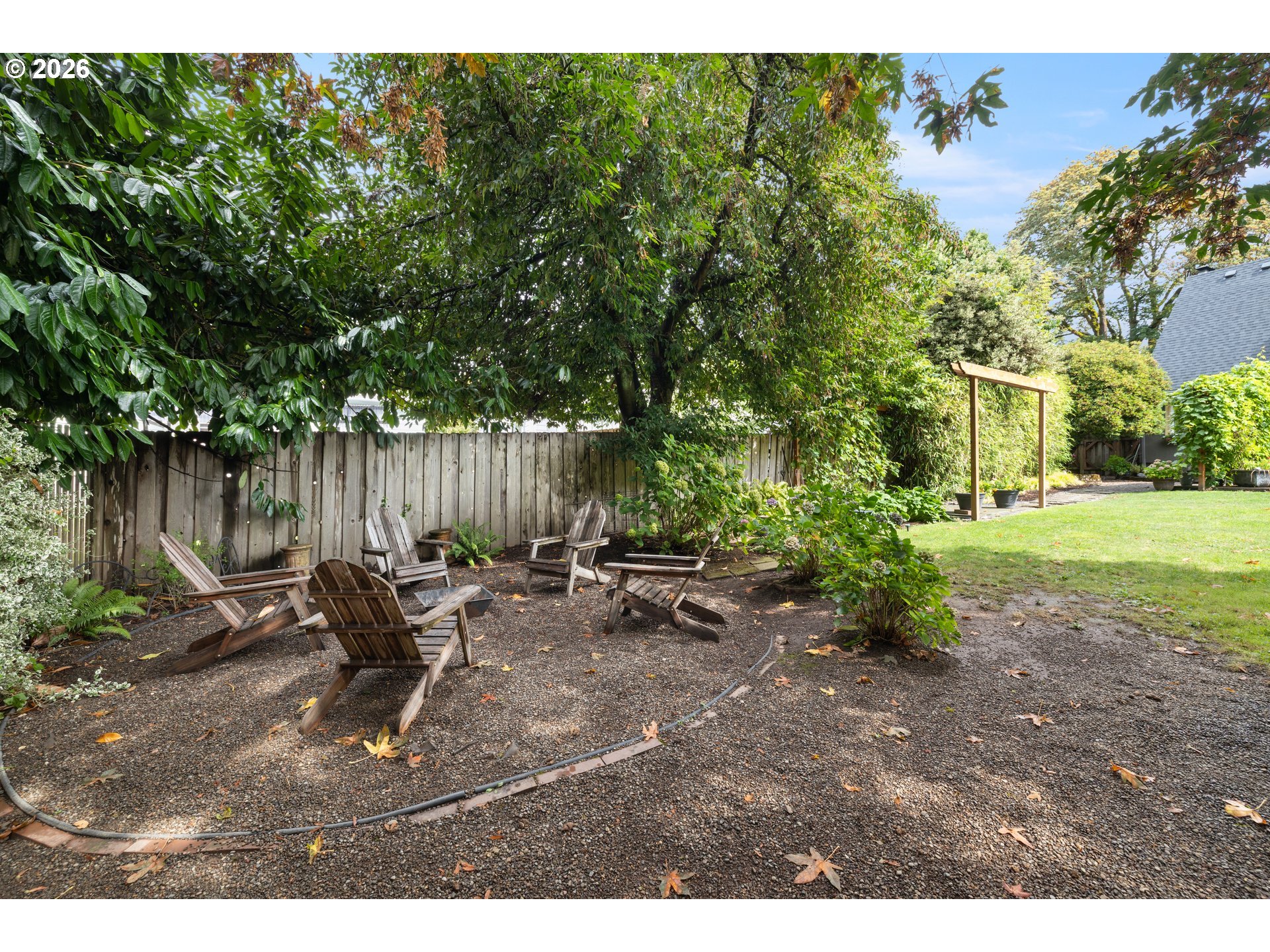 property viewer photo 35