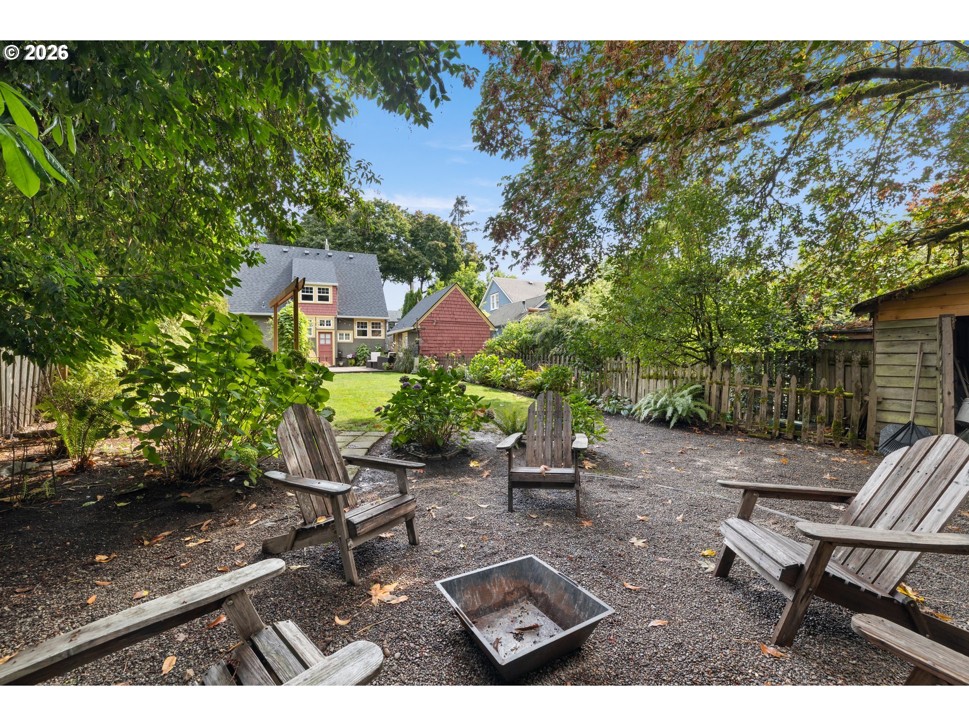 property viewer photo 36