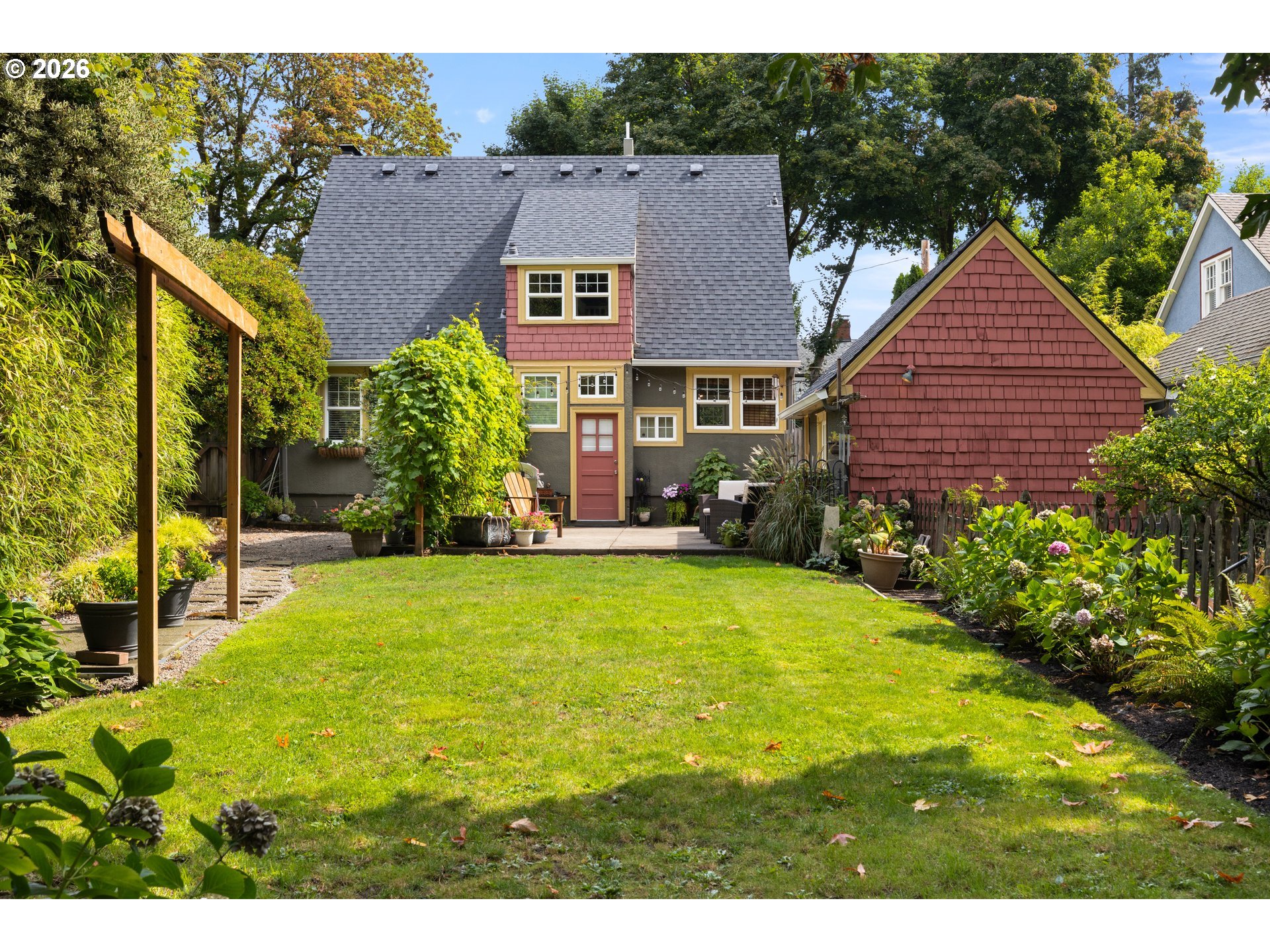 property viewer photo 38