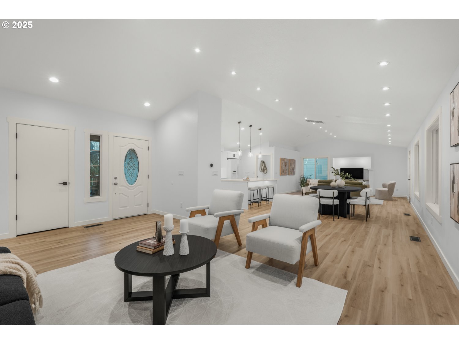 property viewer photo 1