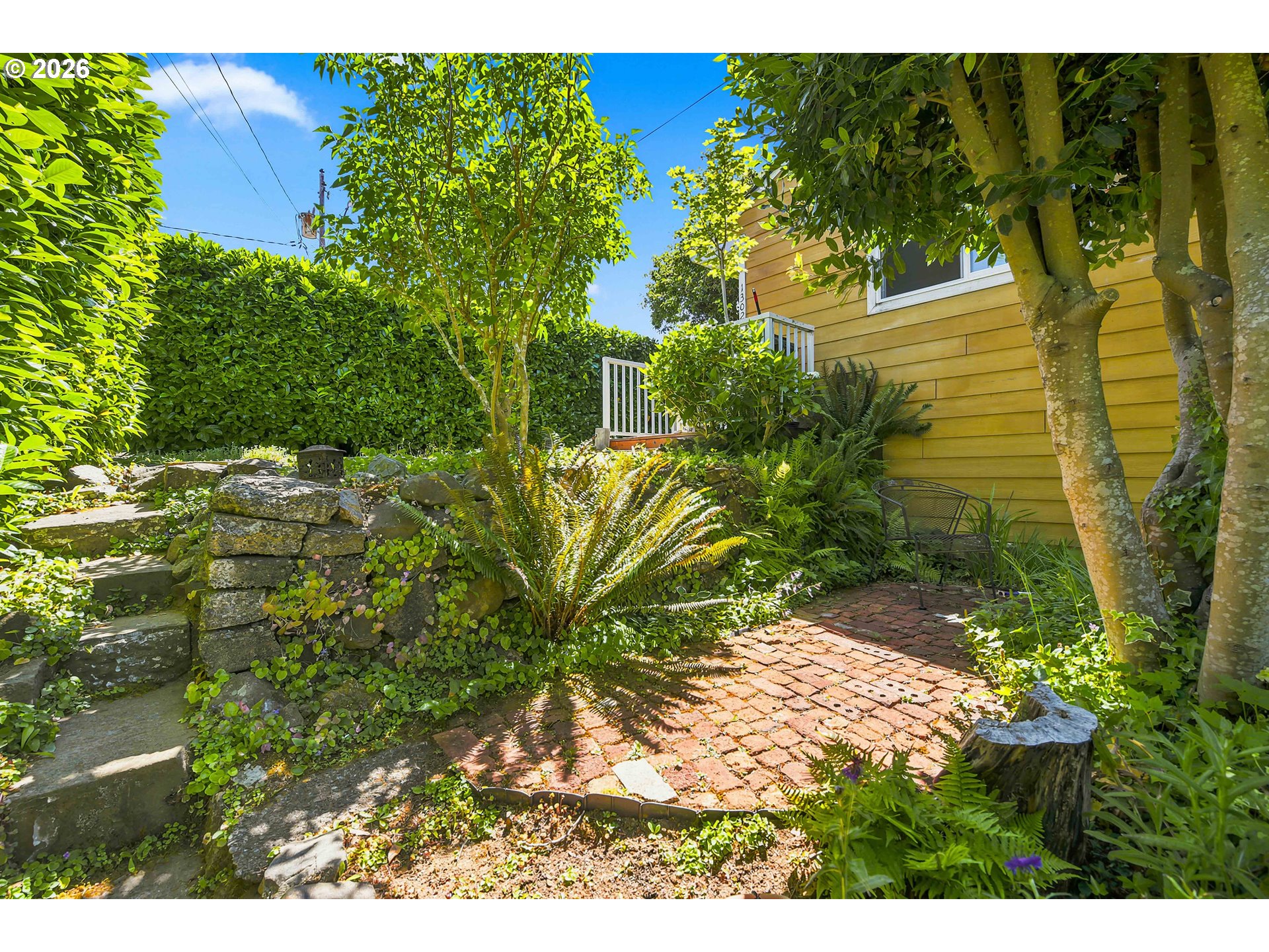 main property photo 30