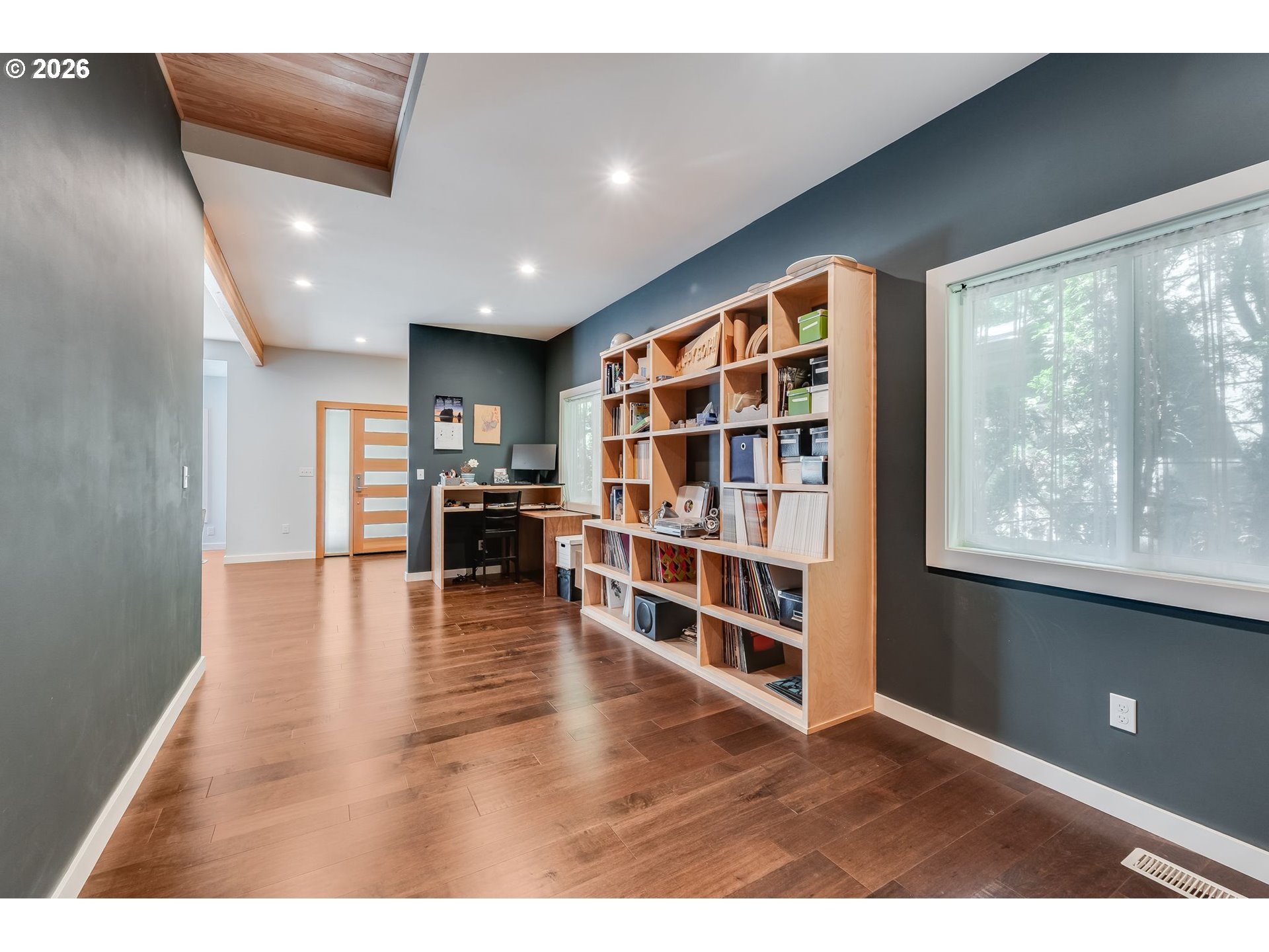 main property photo 13