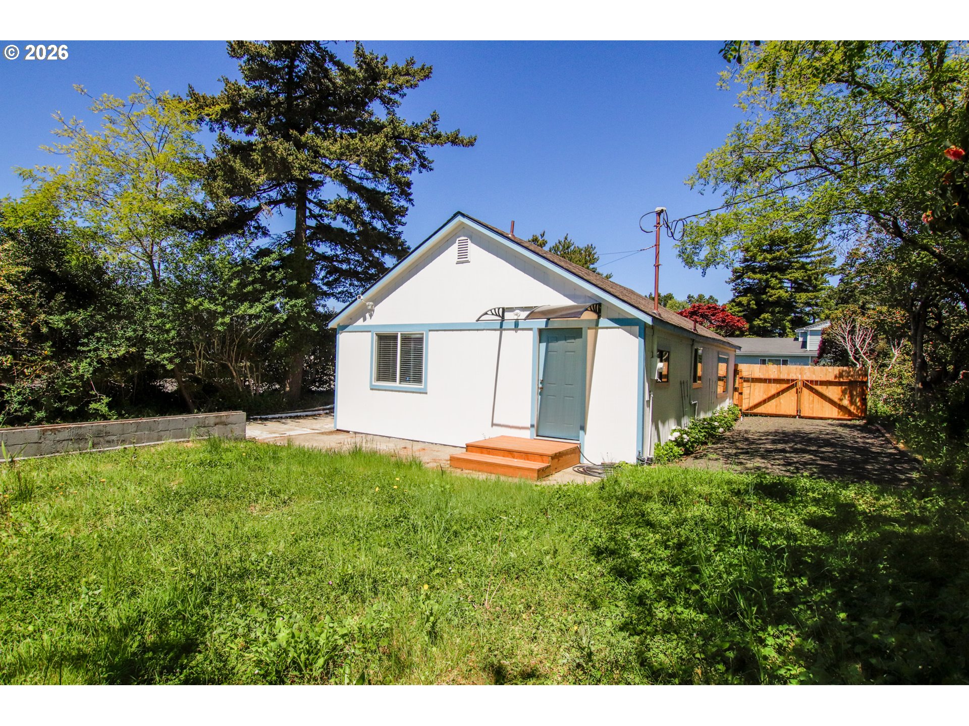 main property photo 29