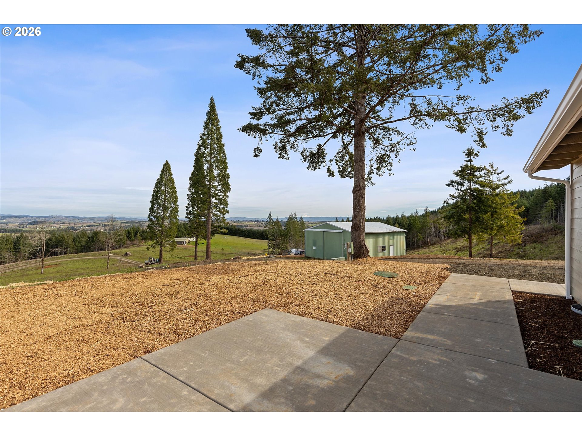 main property photo 32