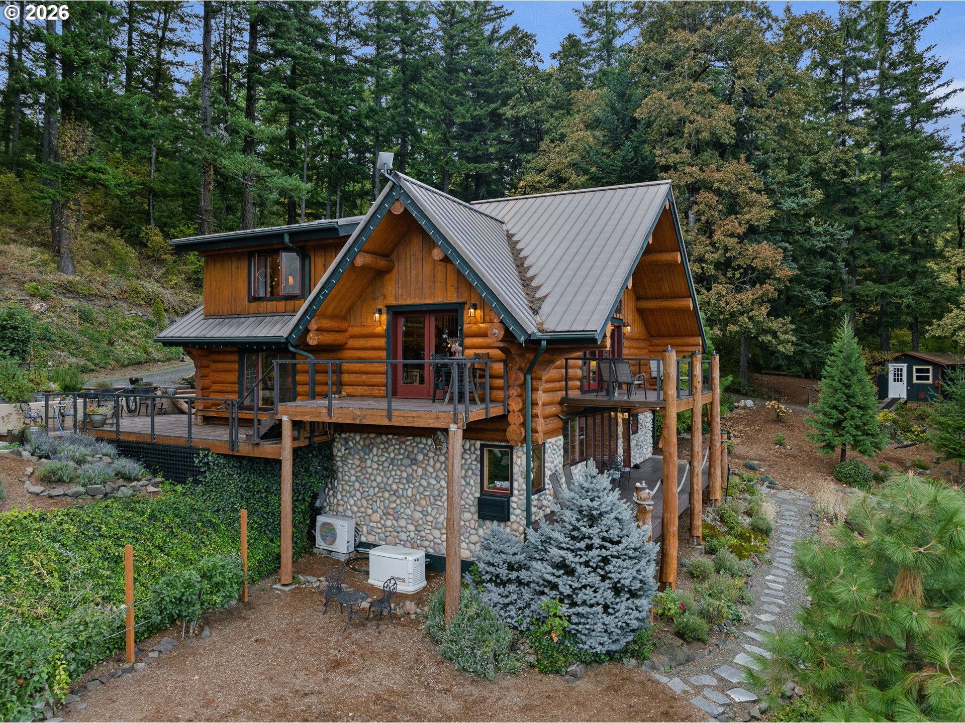 main property photo 7