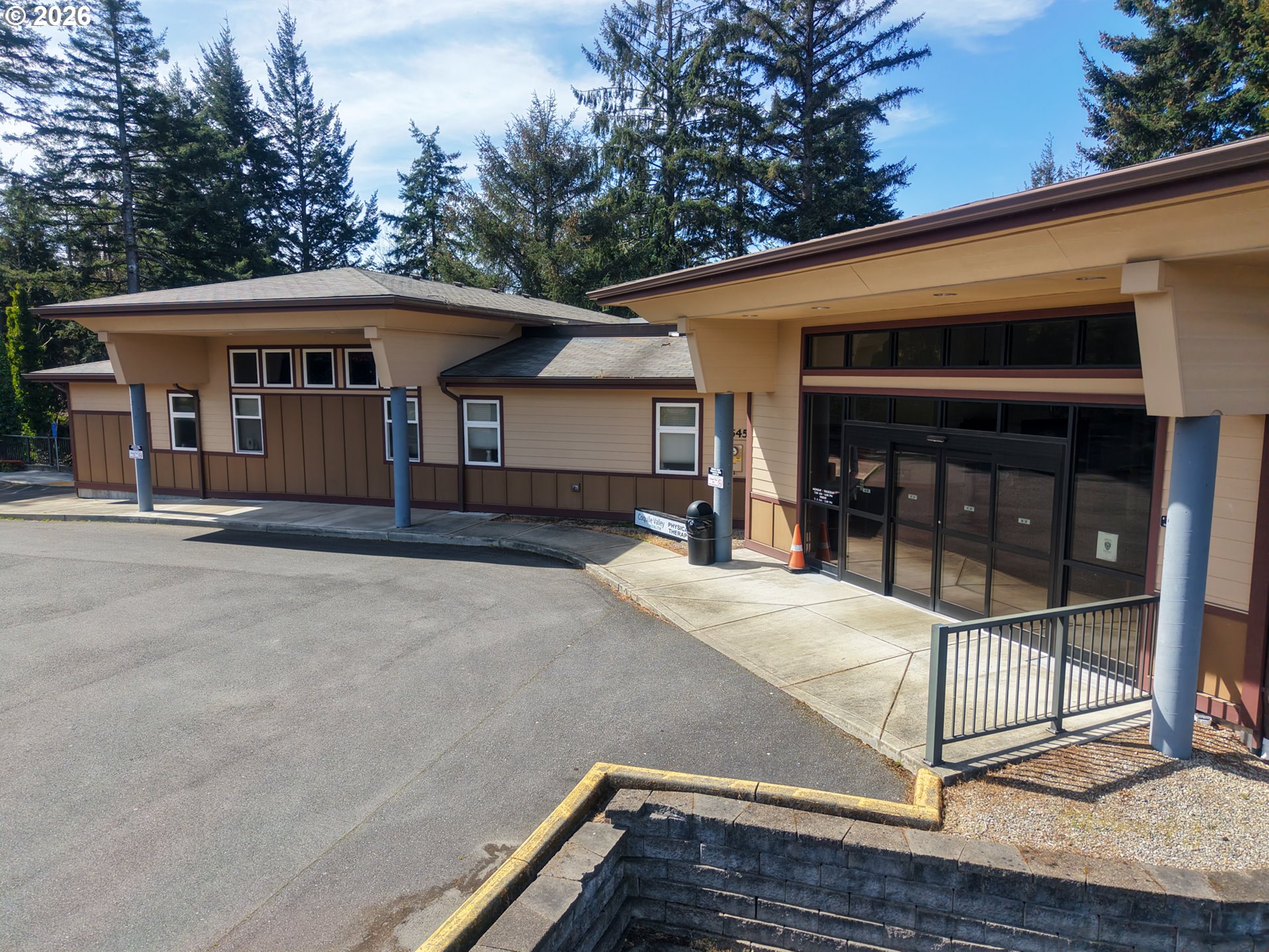 main property photo 27