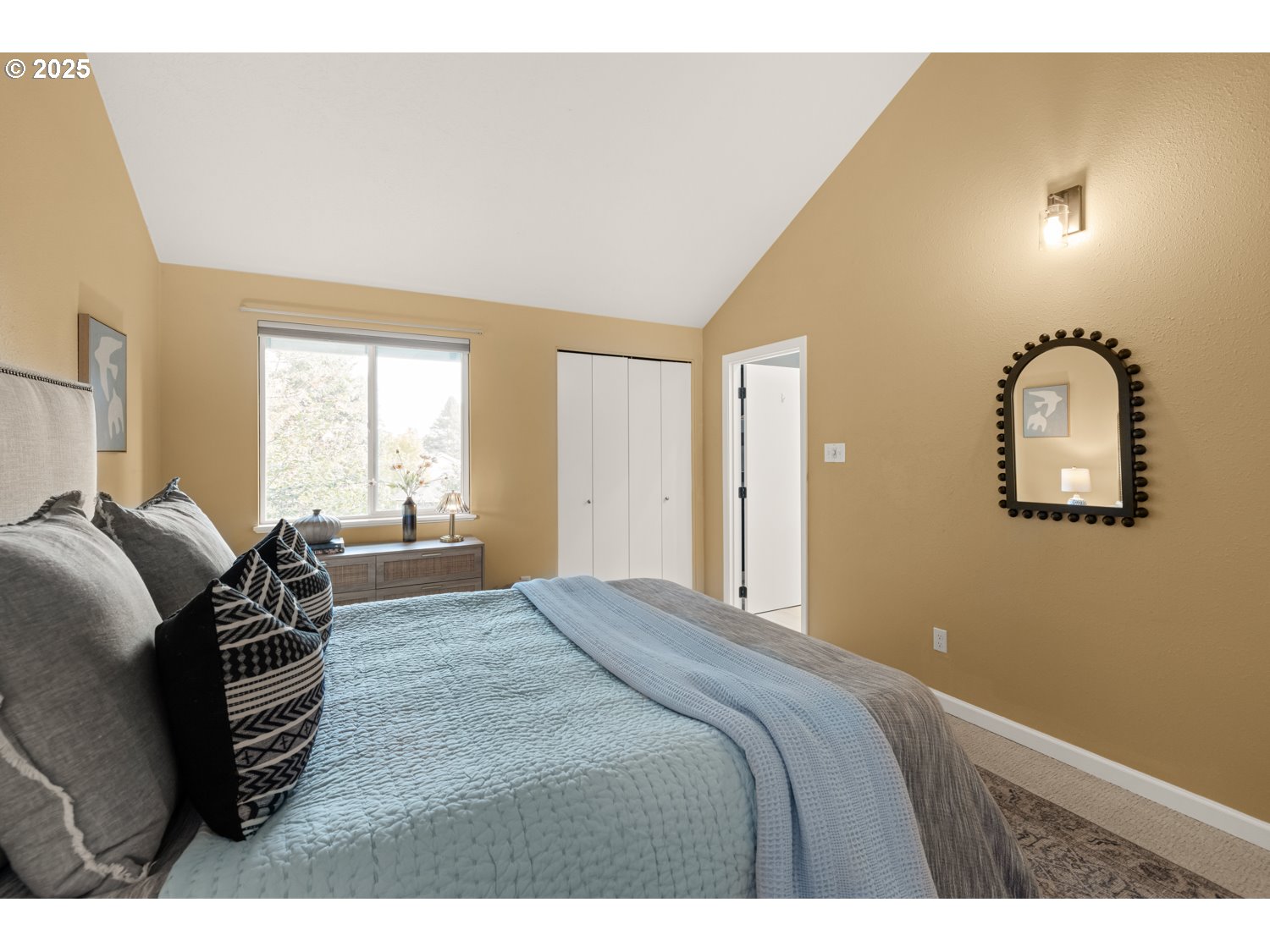 property viewer photo 17