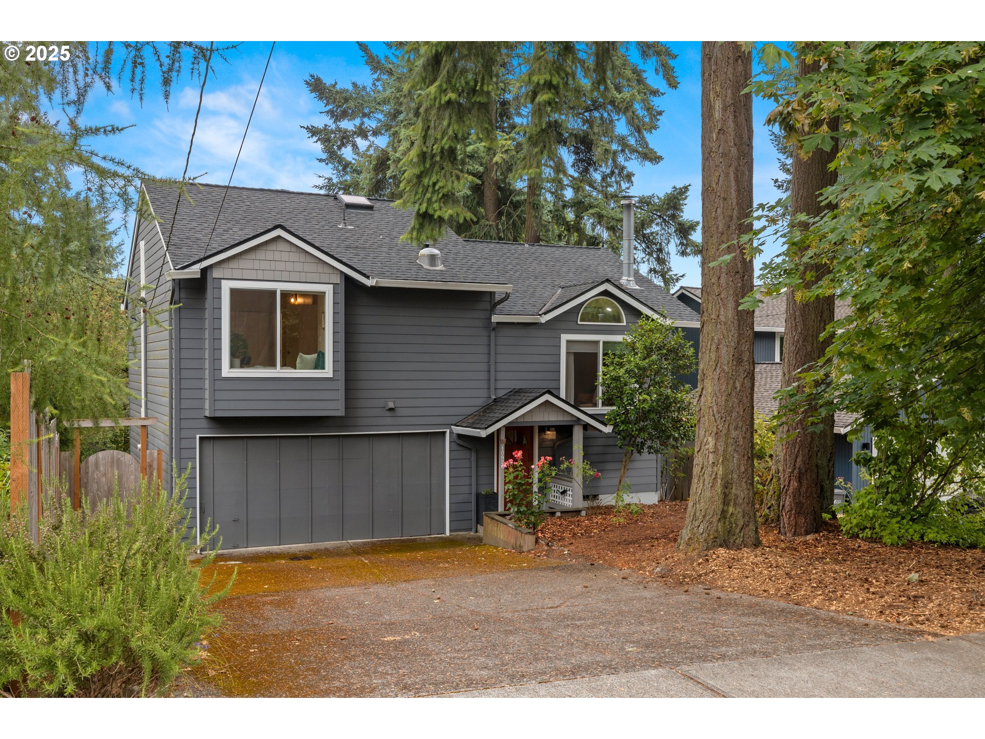 property viewer photo 2