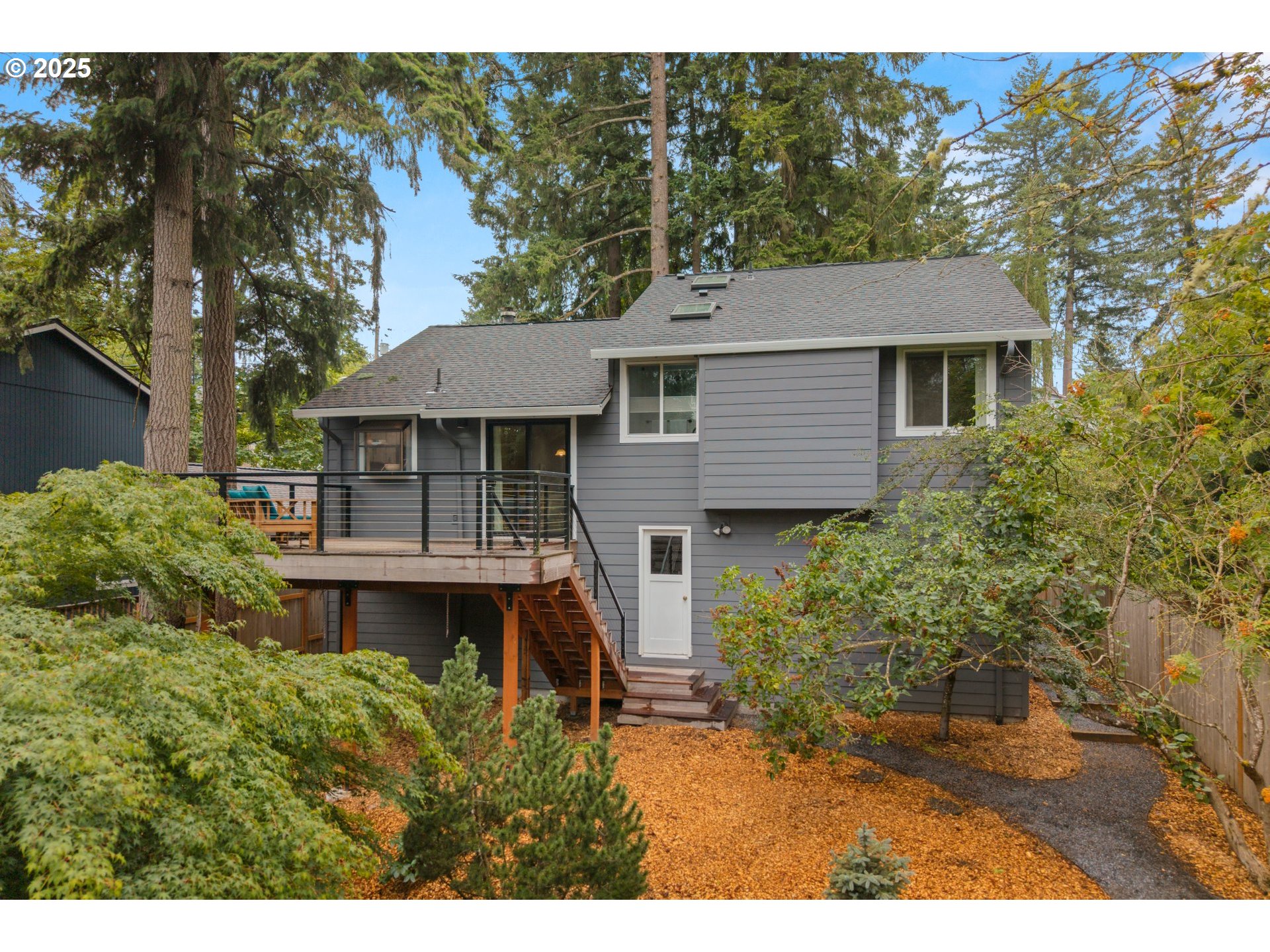 property viewer photo 6