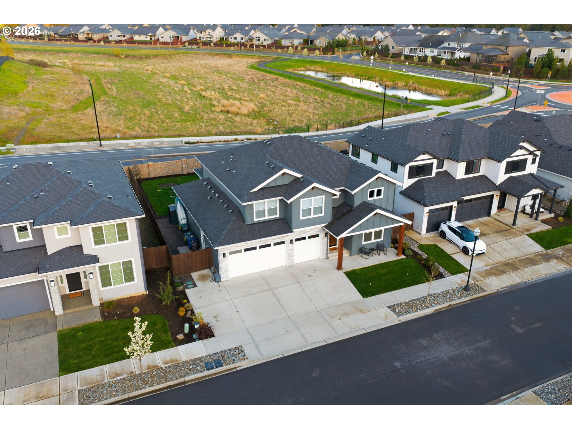main property photo 45