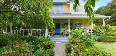image of property with 3 Bed | 2 Bath | 2,638 Sqft