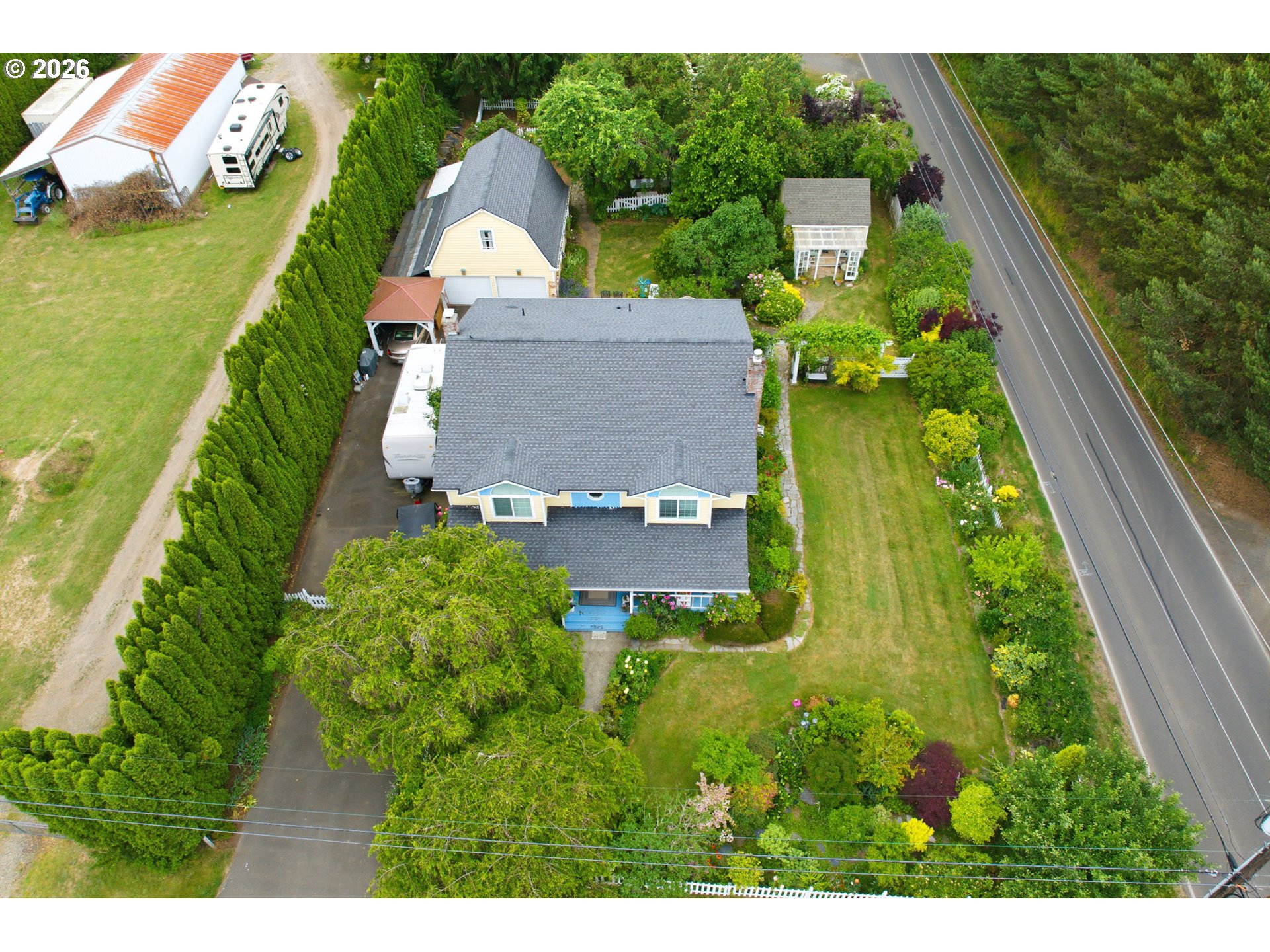main property photo 42