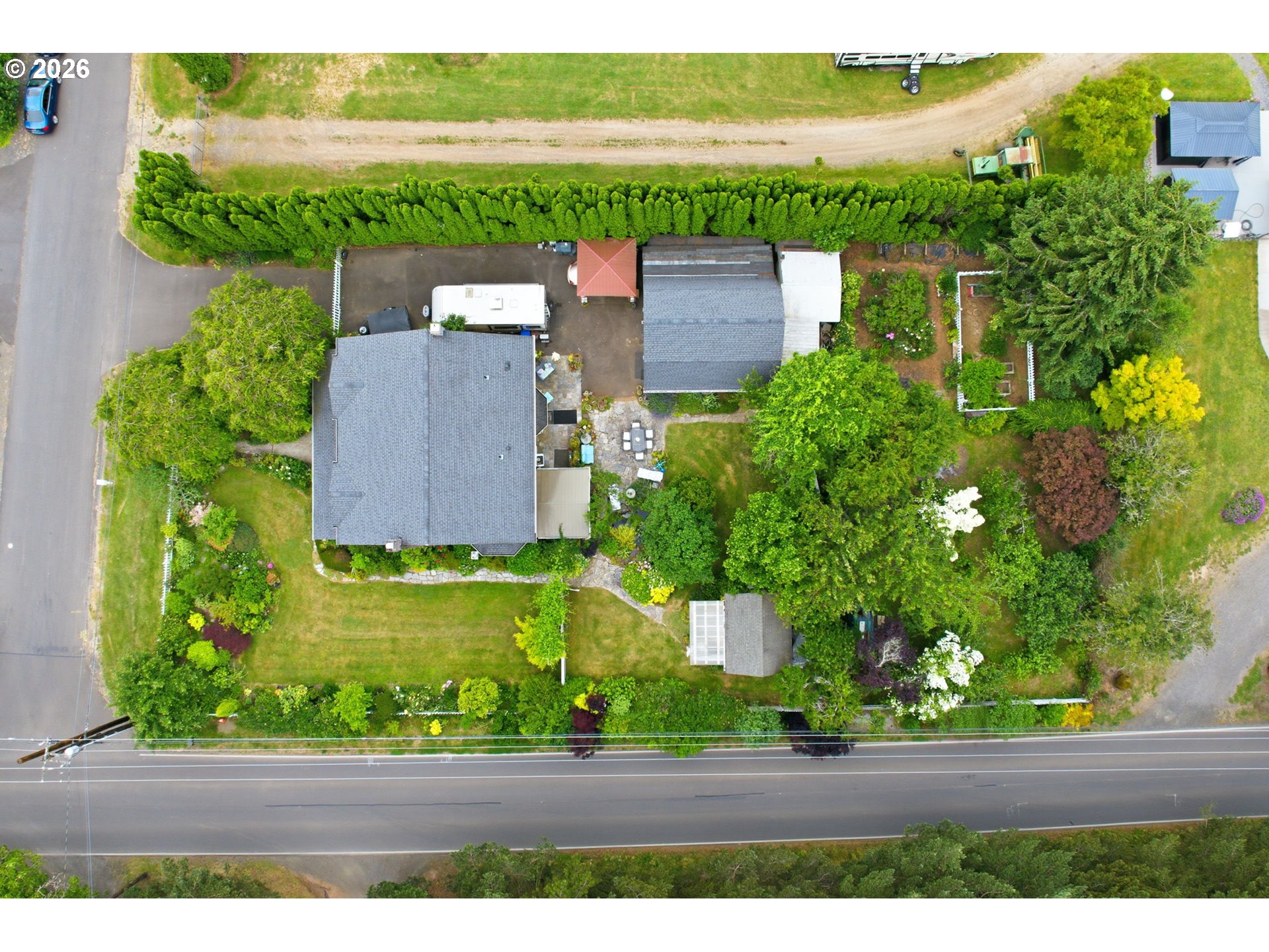 main property photo 43