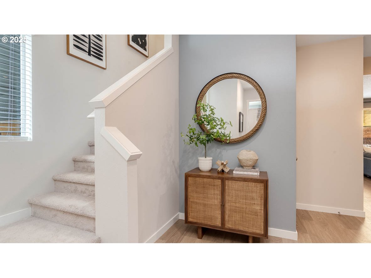 property viewer photo 1