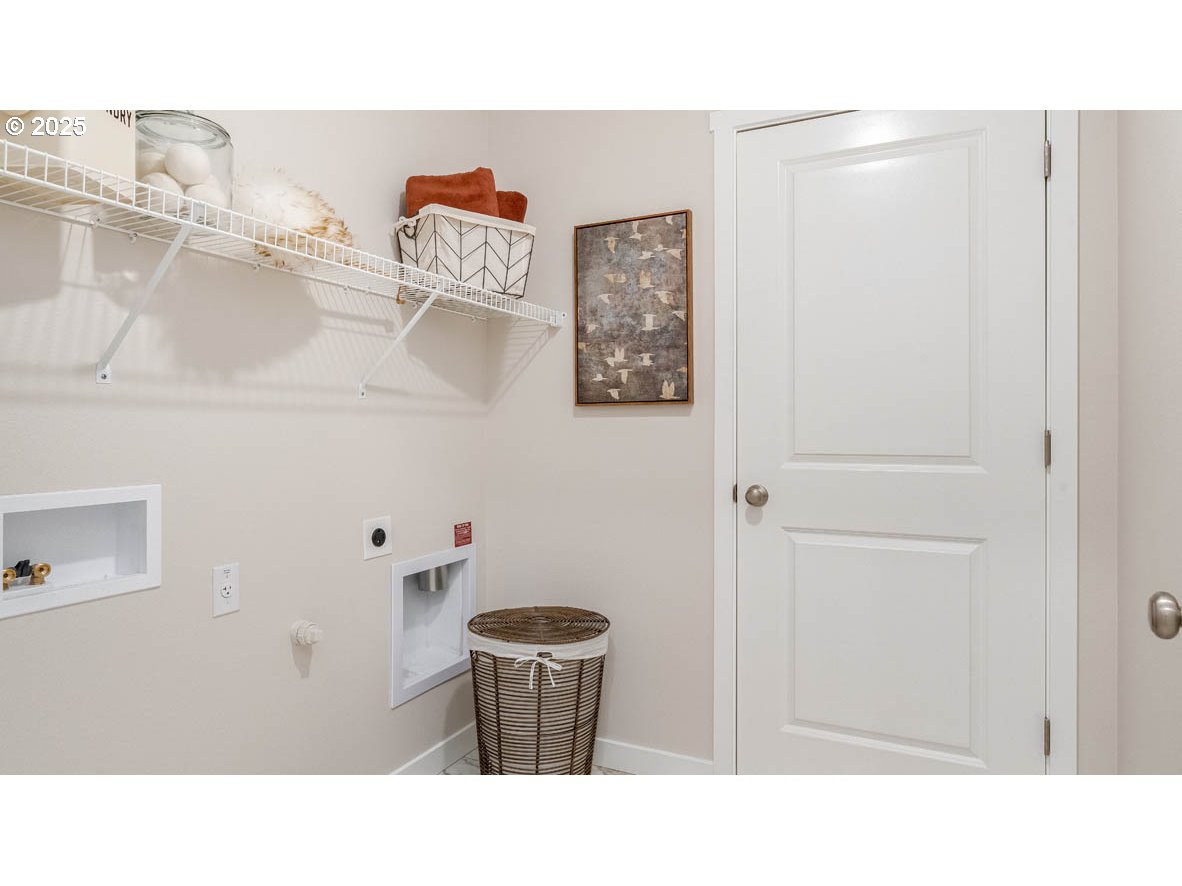 property viewer photo 12