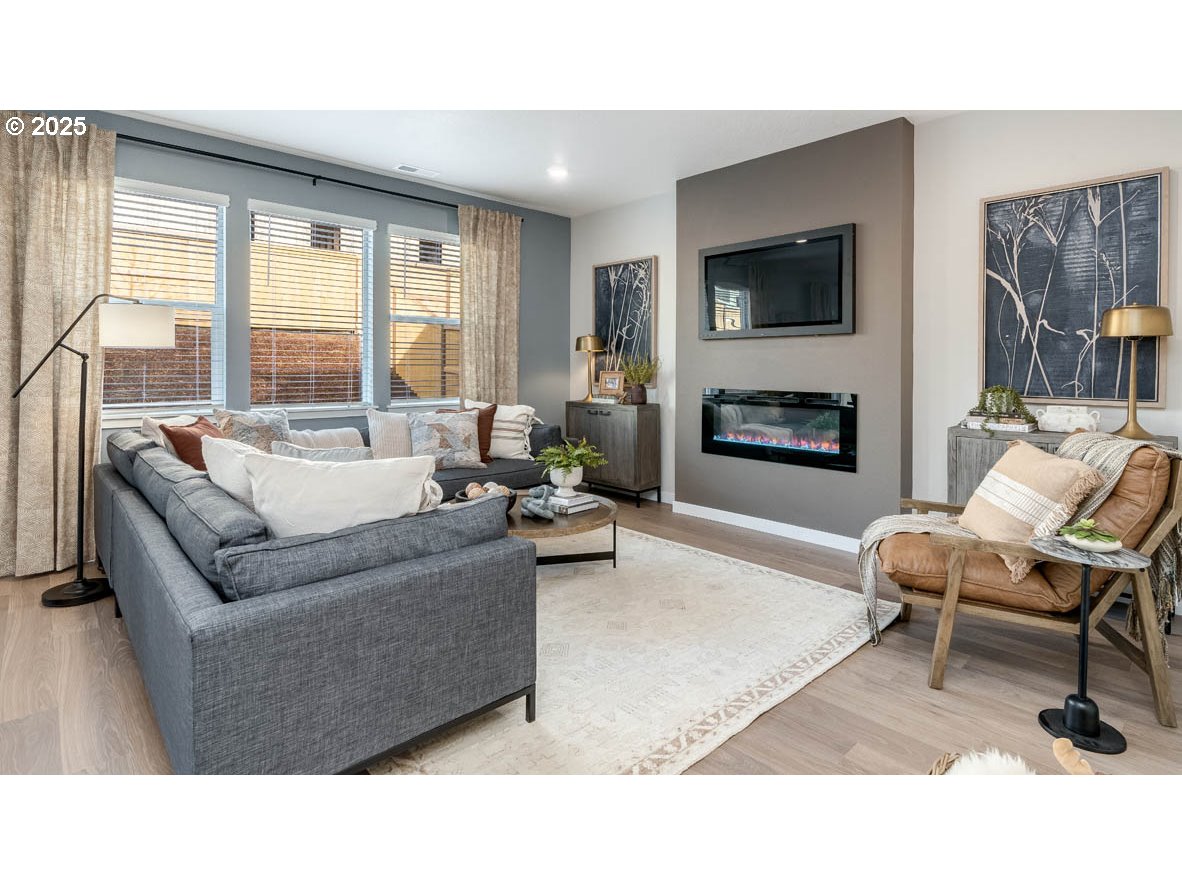 property viewer photo 5