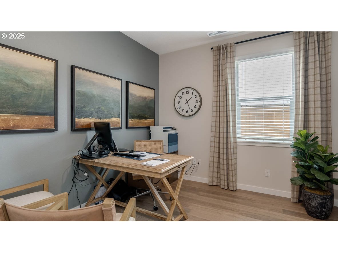 property viewer photo 6