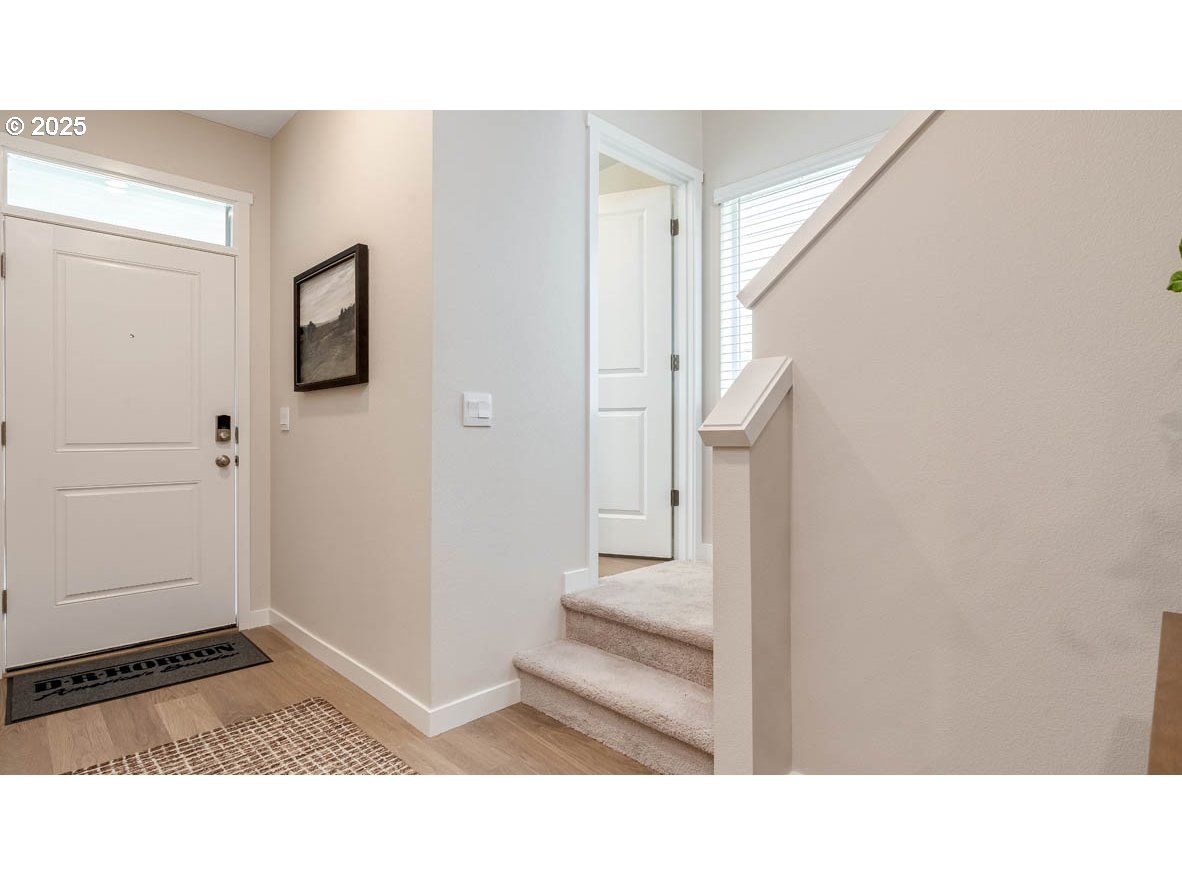 property viewer photo 7