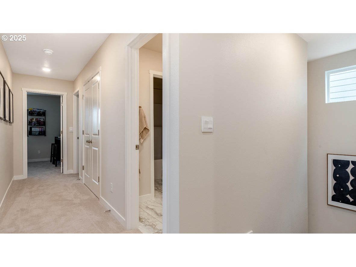 property viewer photo 8