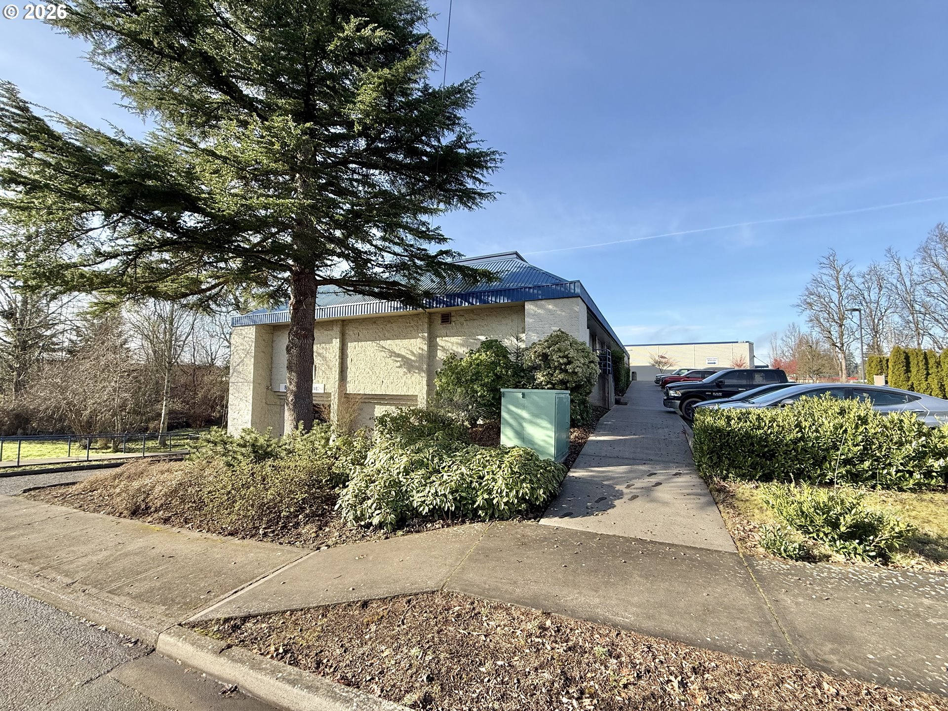 main property photo 44