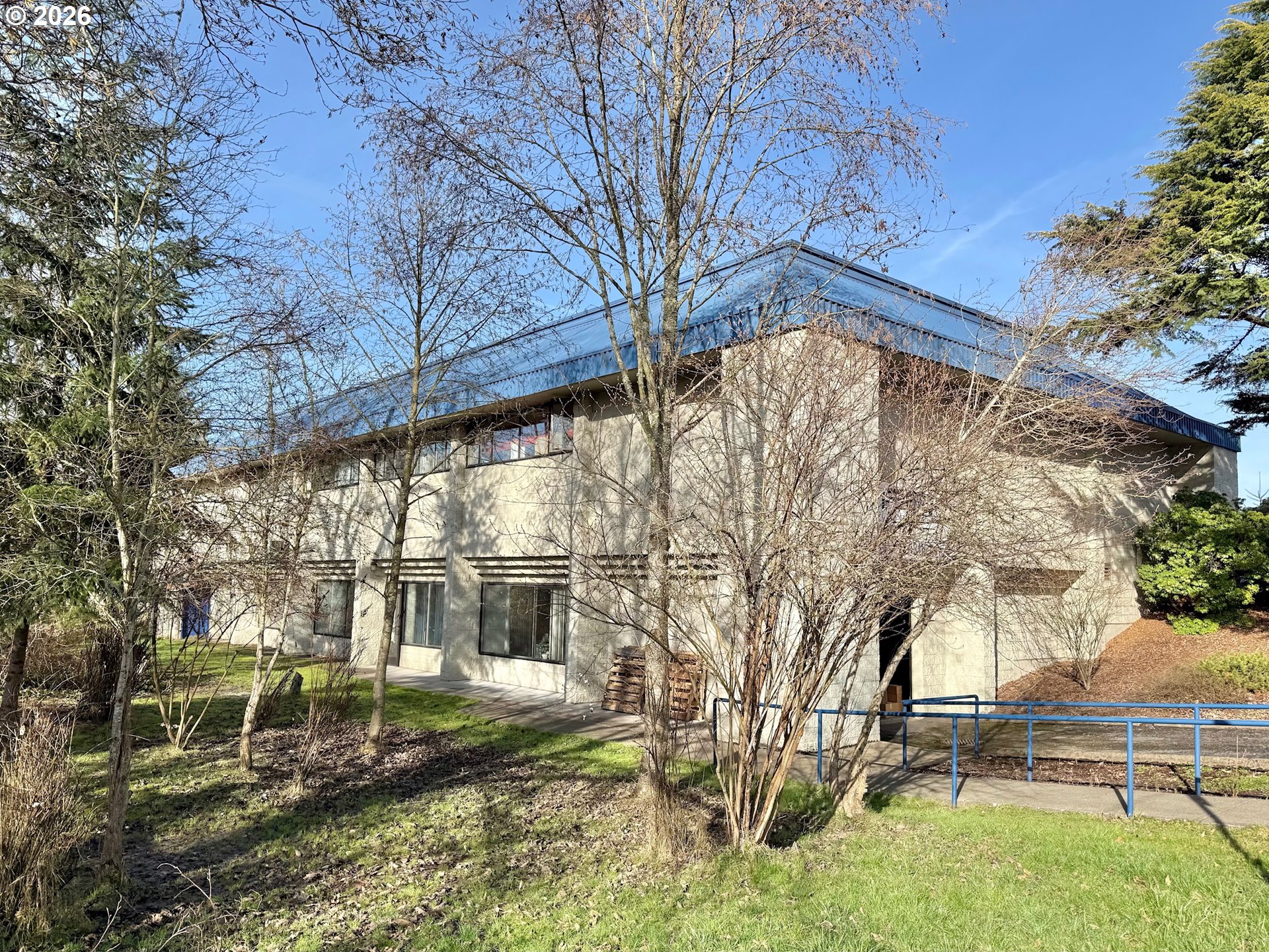 main property photo 45