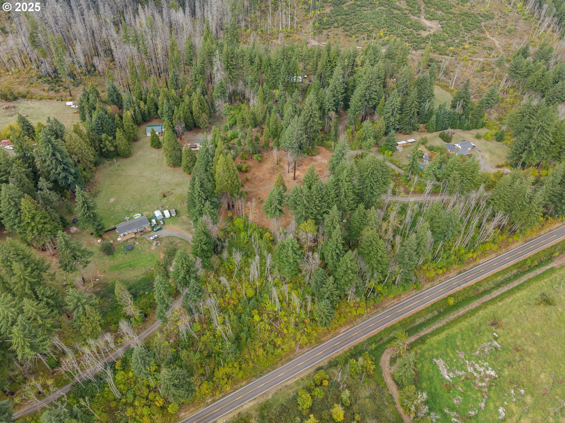 main property photo 13