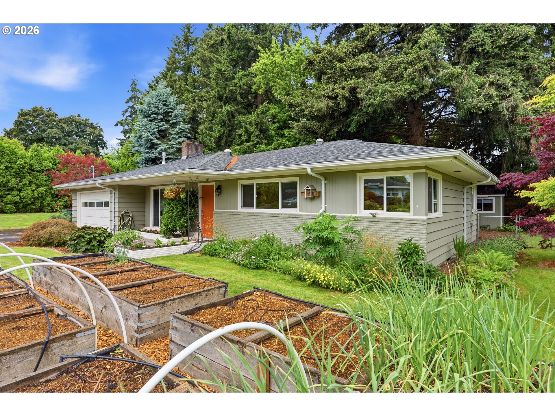 property viewer photo 1