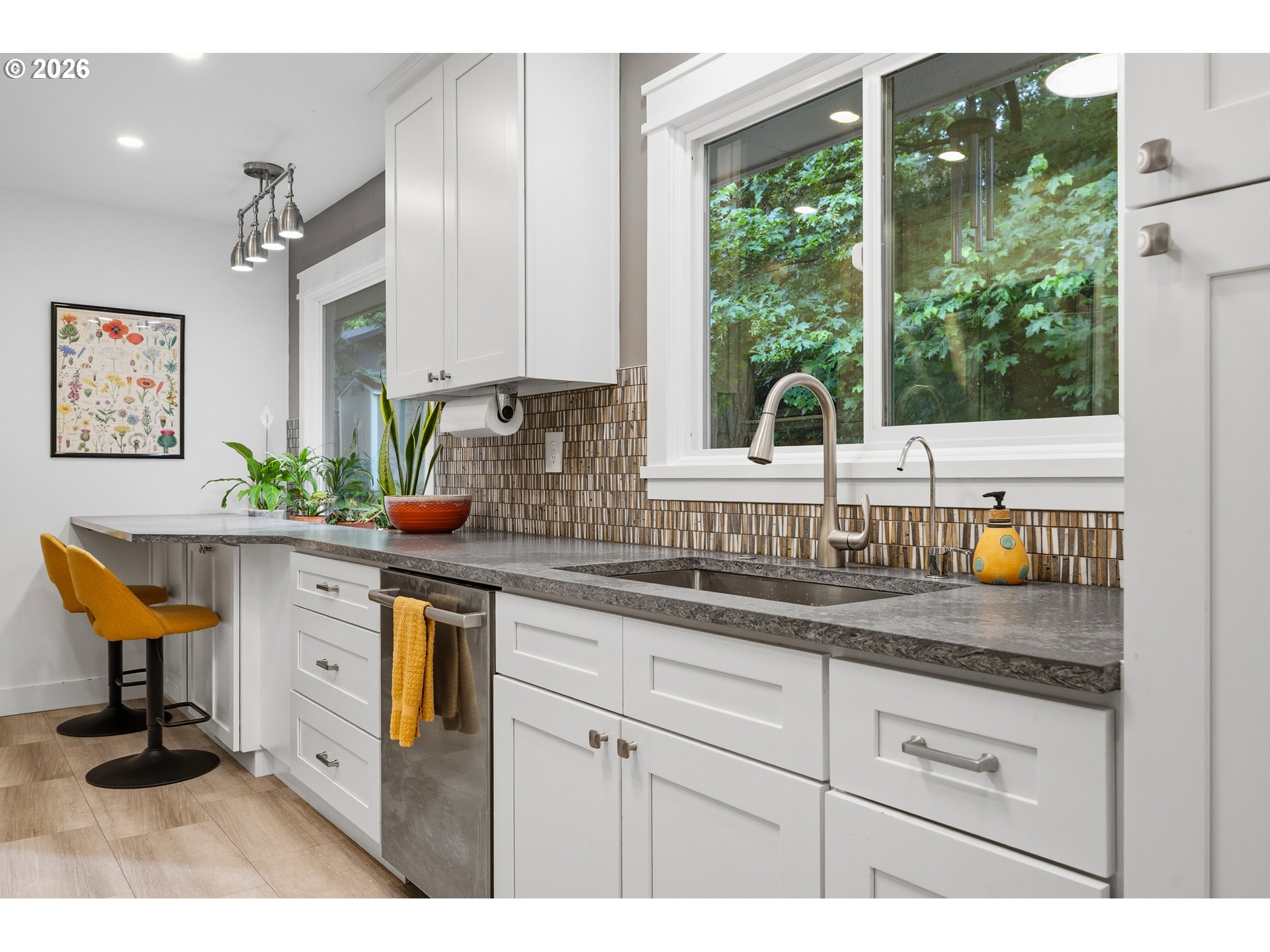 property viewer photo 10