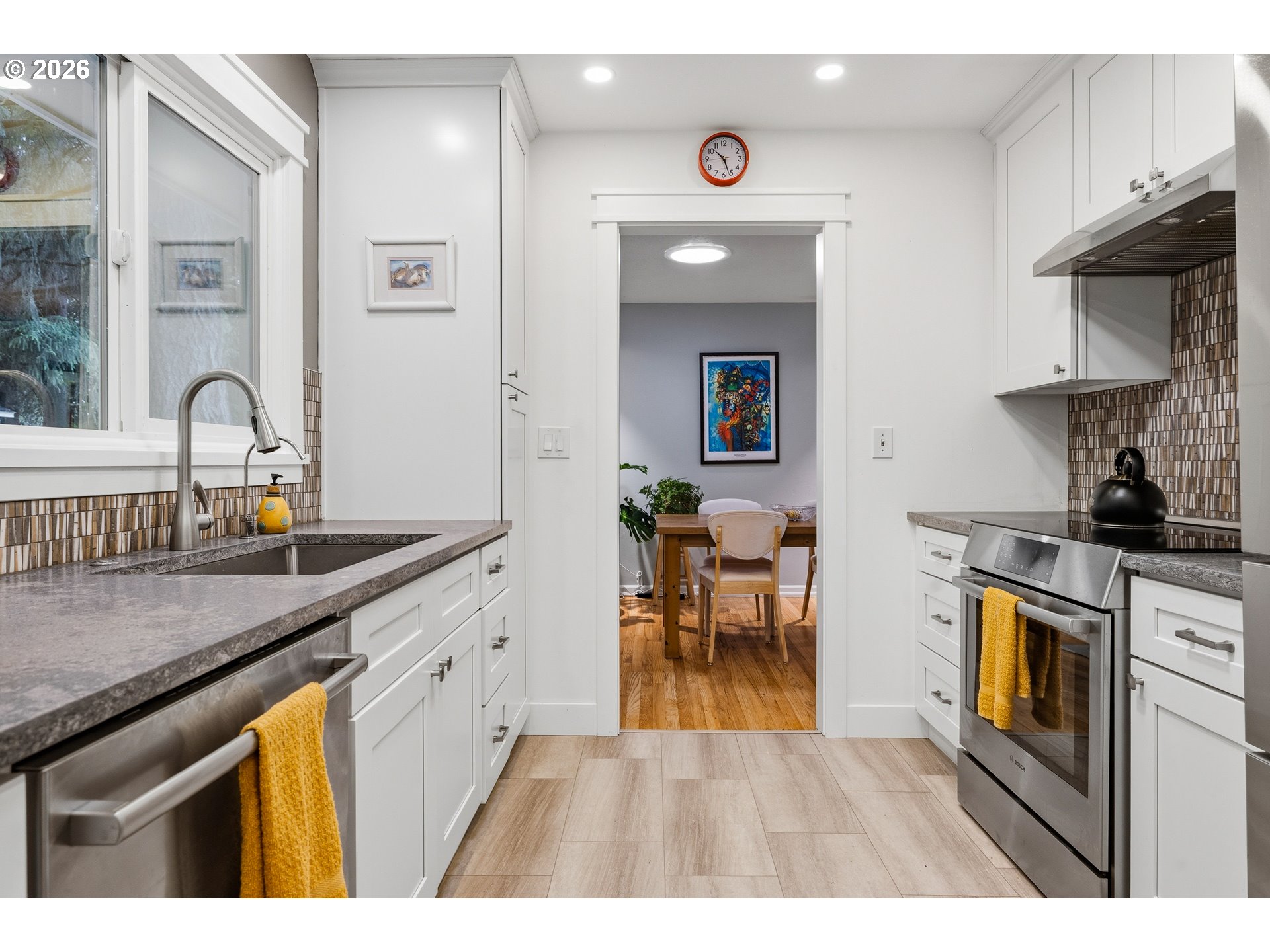property viewer photo 11