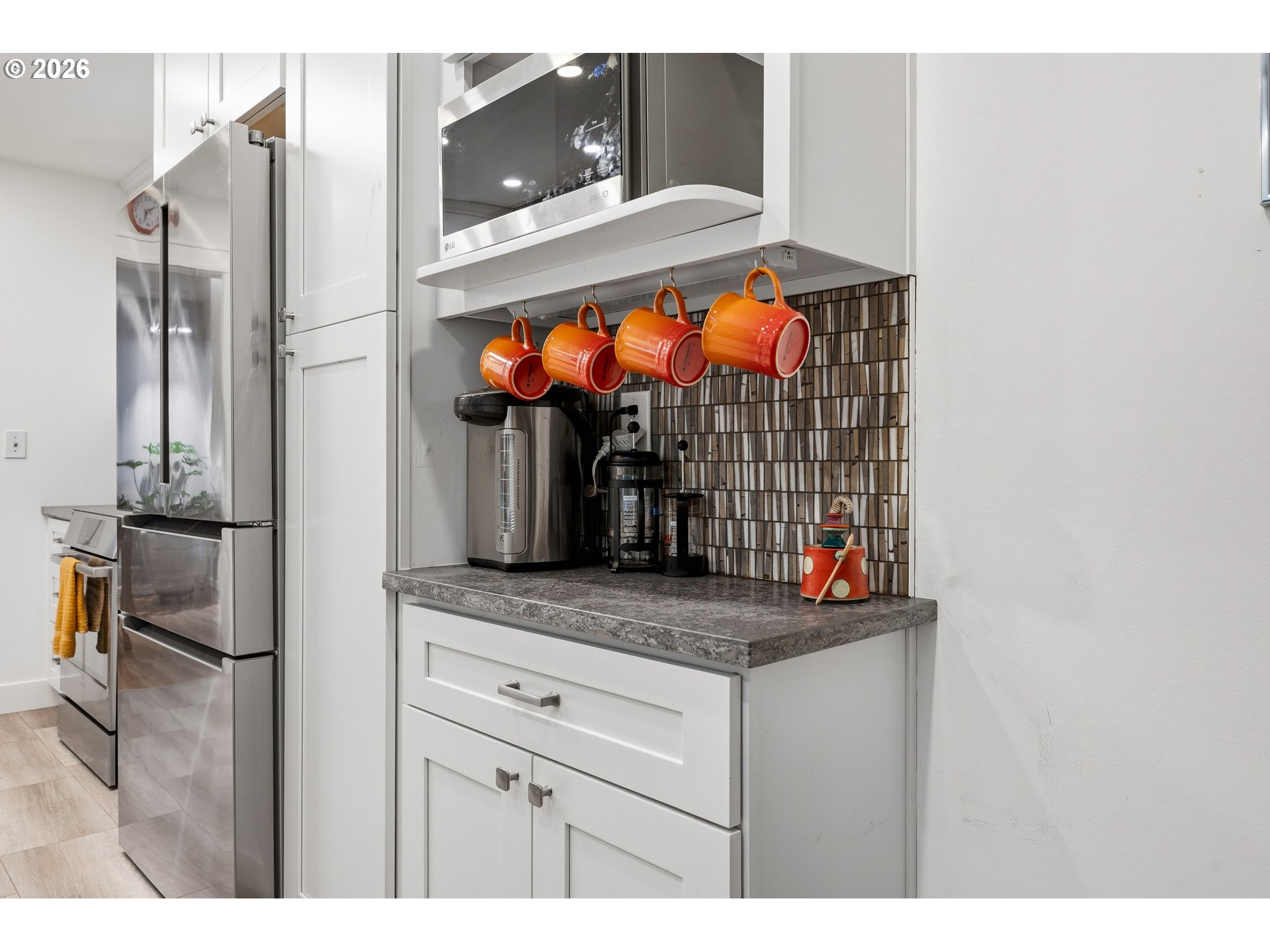 property viewer photo 13
