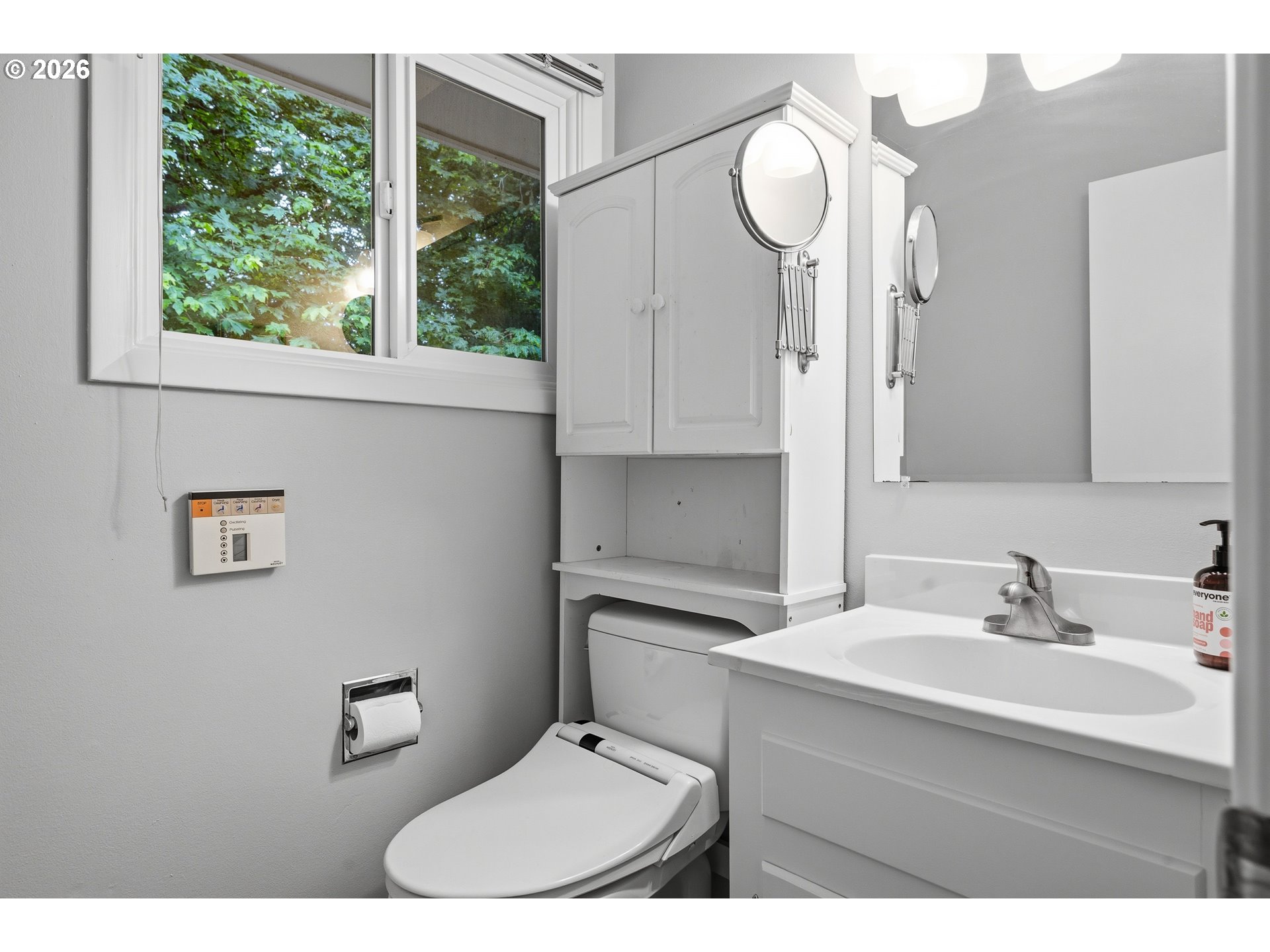 property viewer photo 15