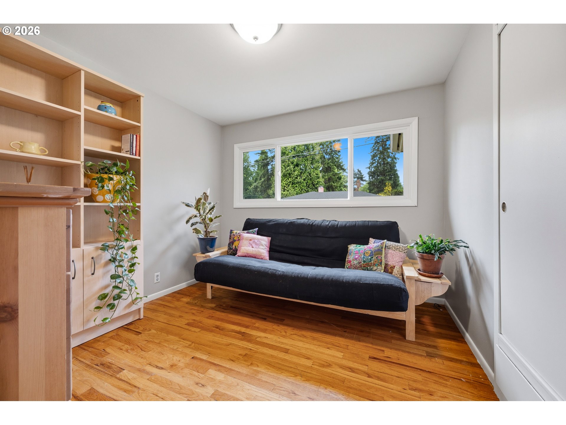 property viewer photo 18