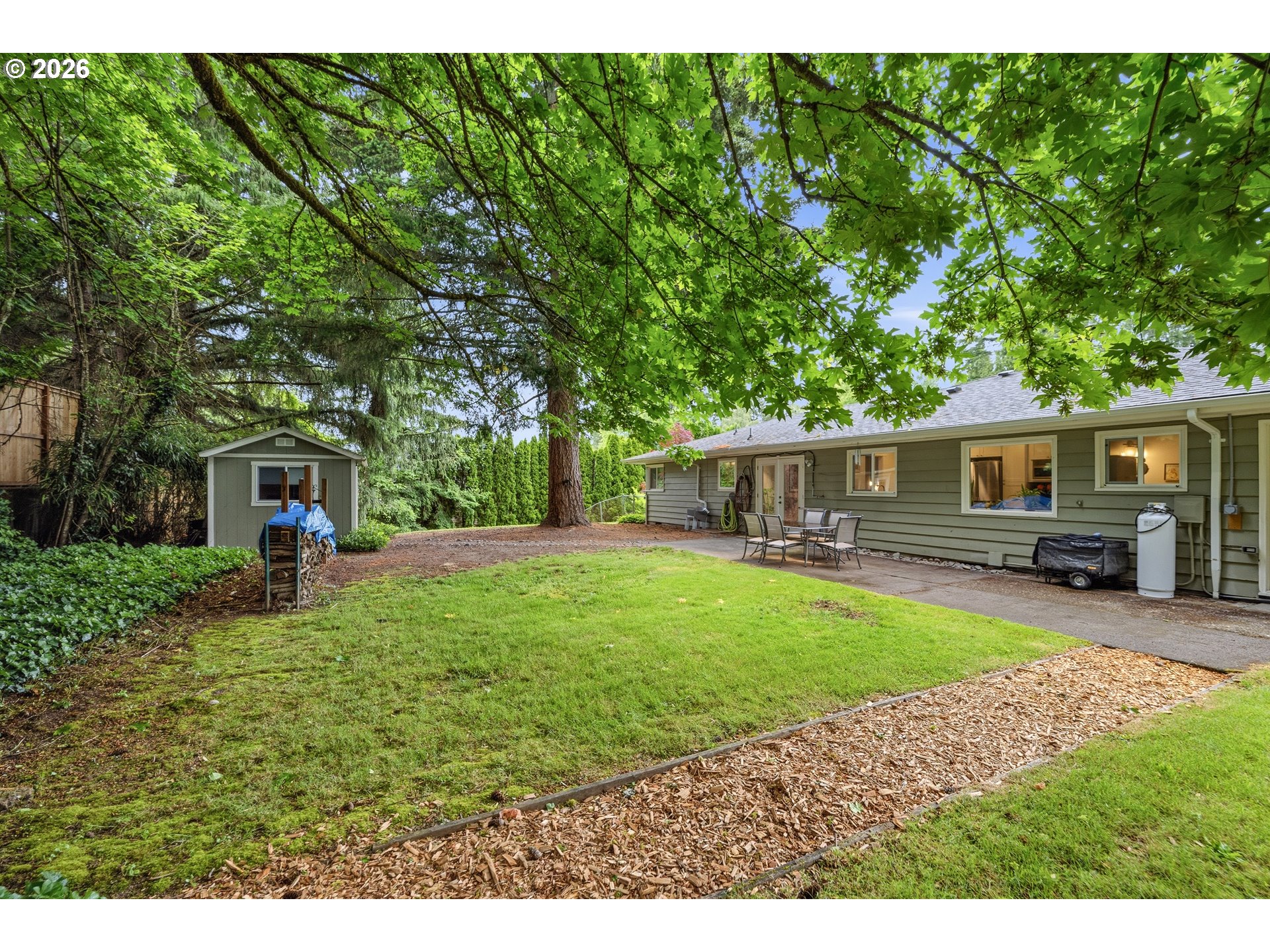 property viewer photo 26