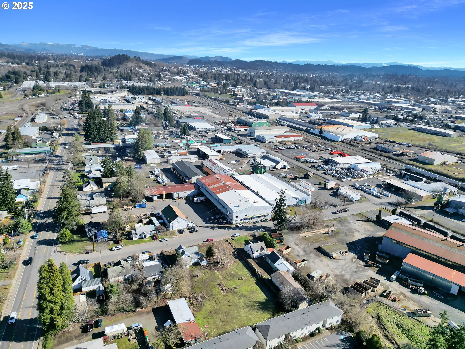 main property photo 31