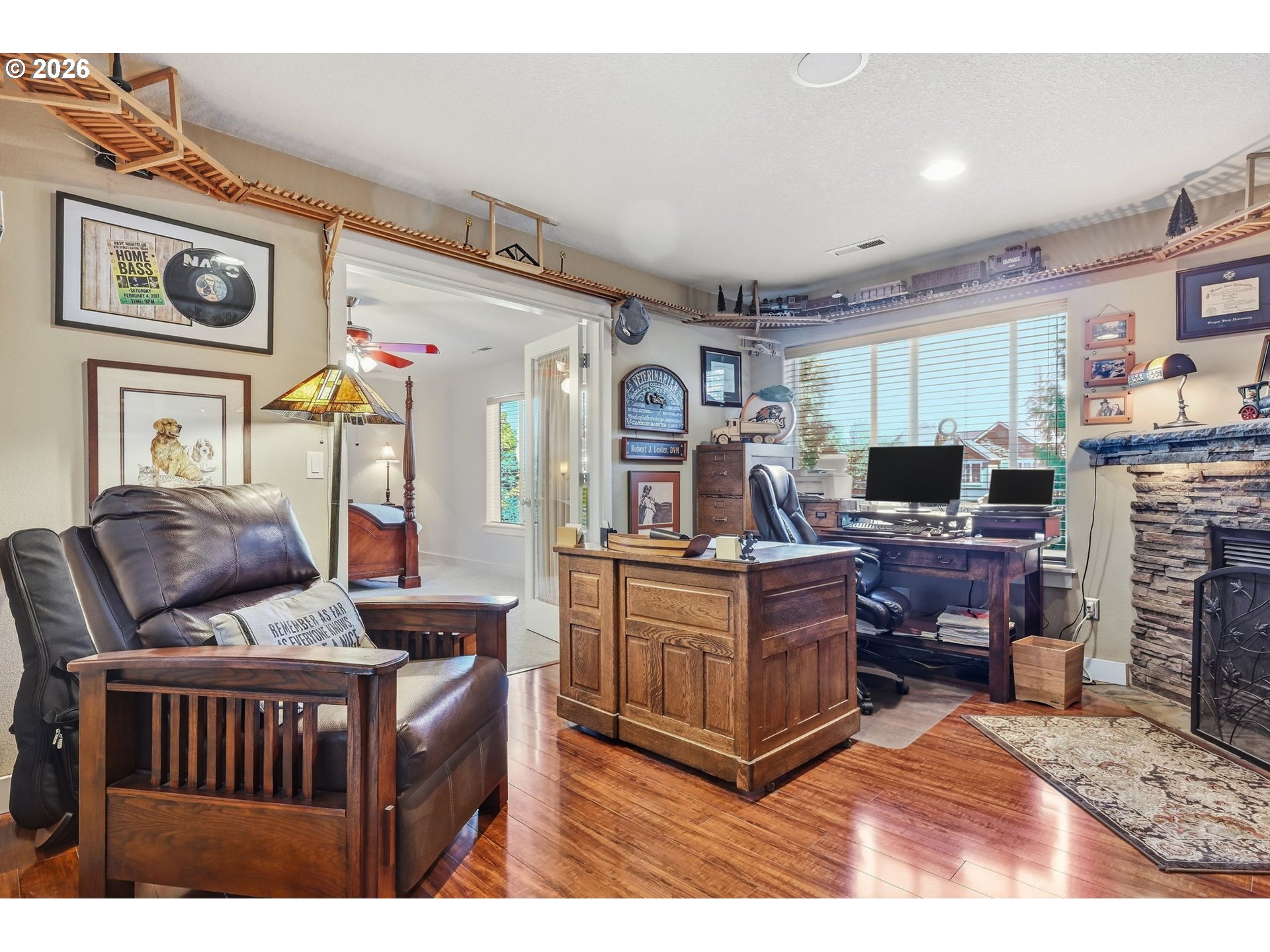 main property photo 27