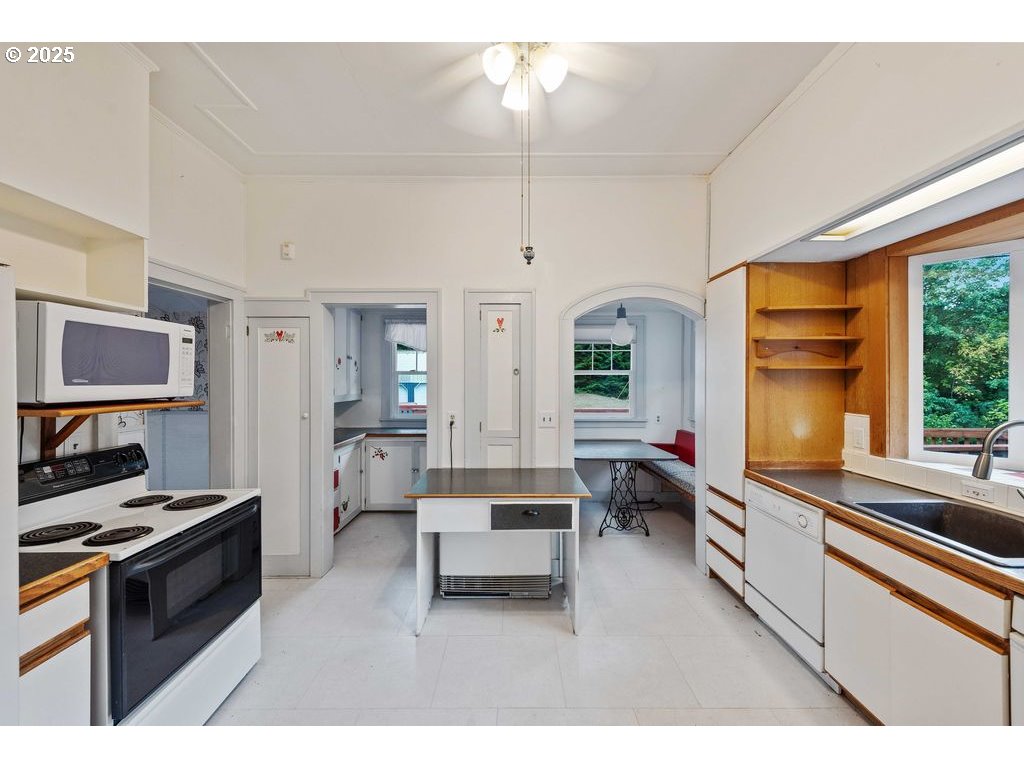 property viewer photo 10