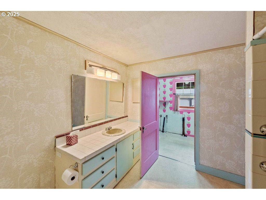 property viewer photo 14