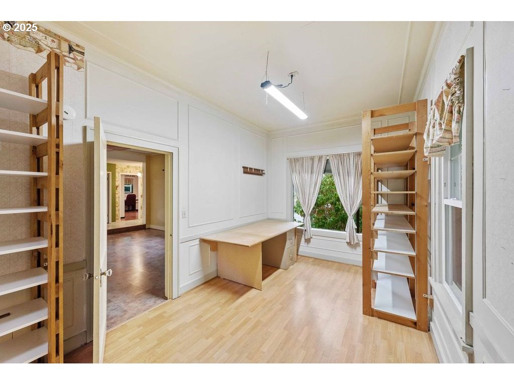 property viewer photo 16