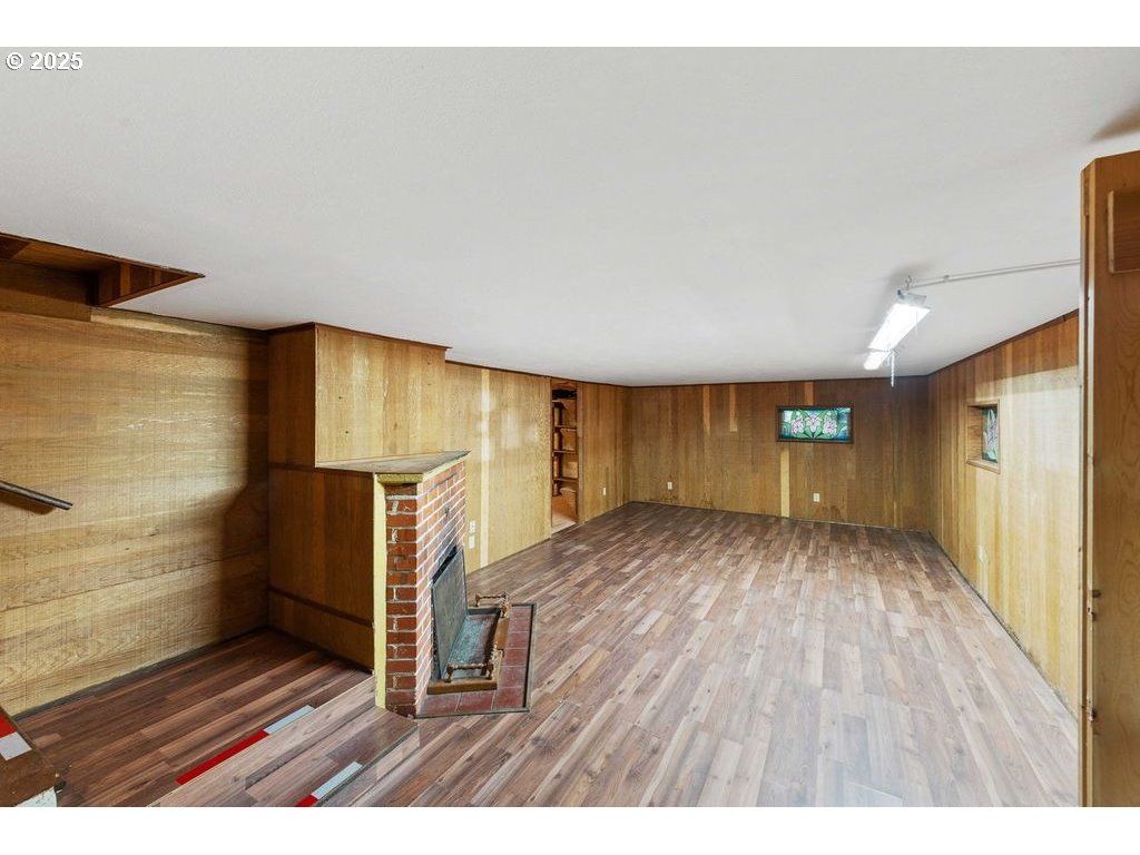 property viewer photo 27