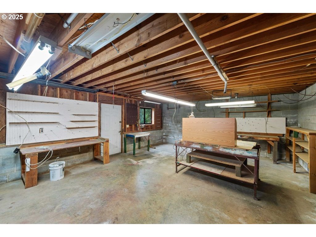 property viewer photo 30