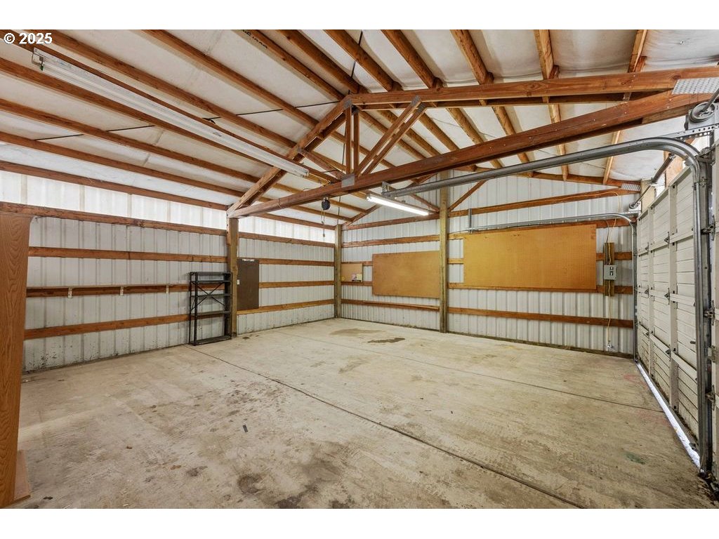 property viewer photo 36