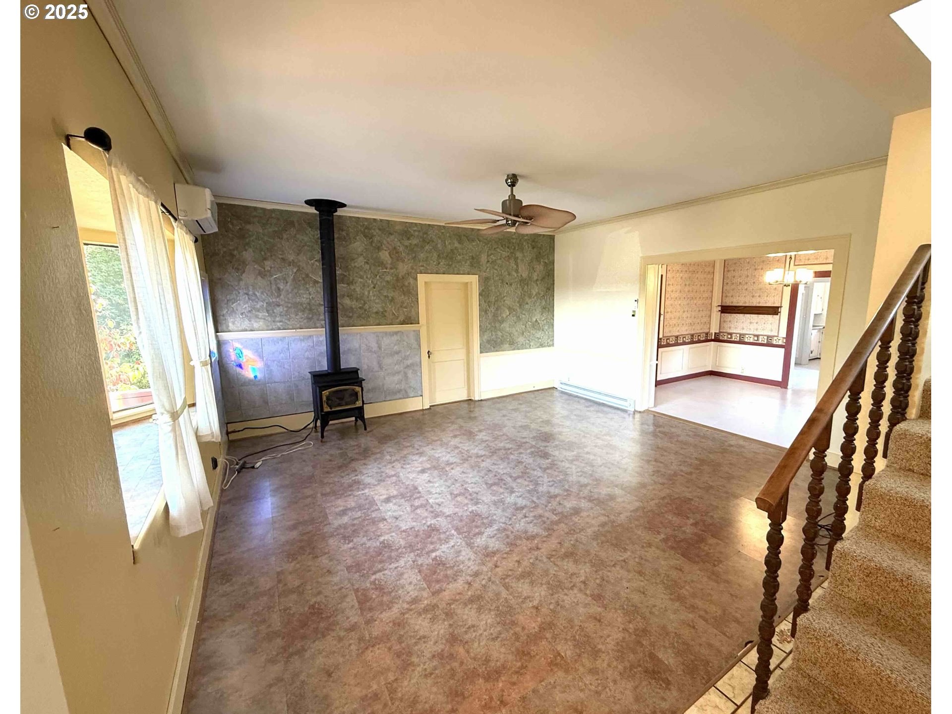 property viewer photo 5