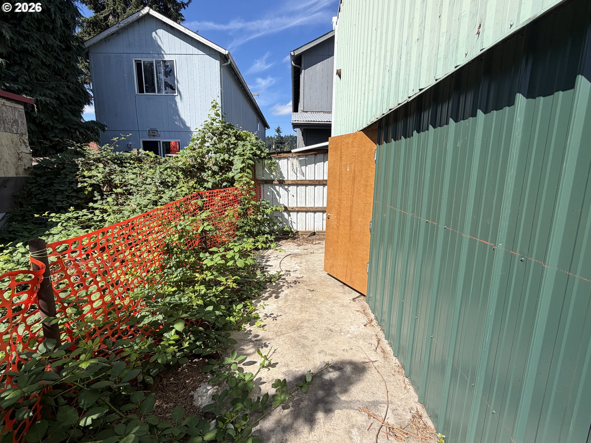 main property photo 11