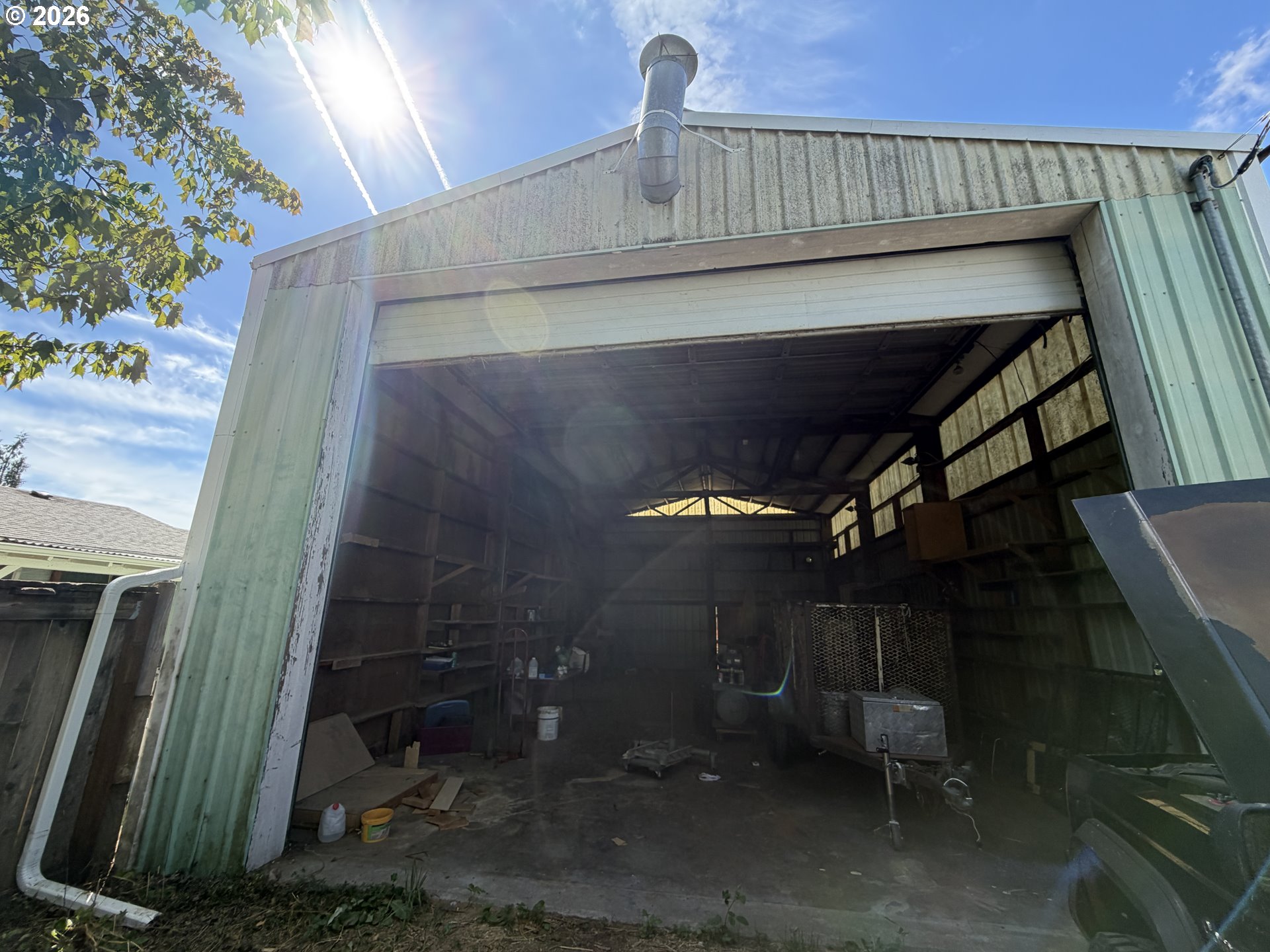 main property photo 16