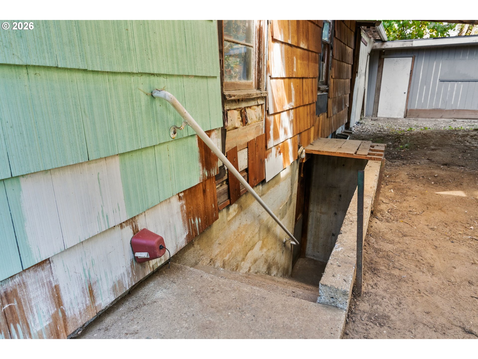main property photo 19