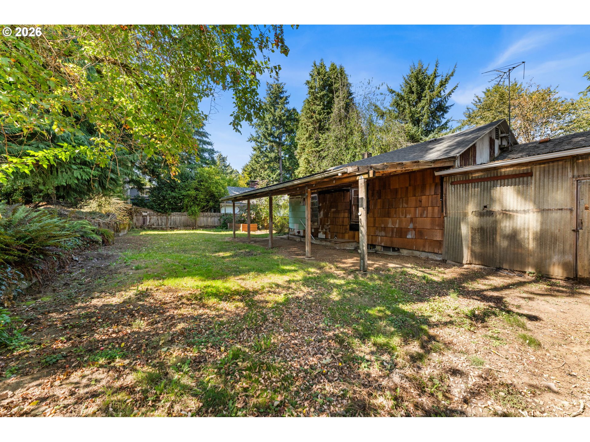 main property photo 32
