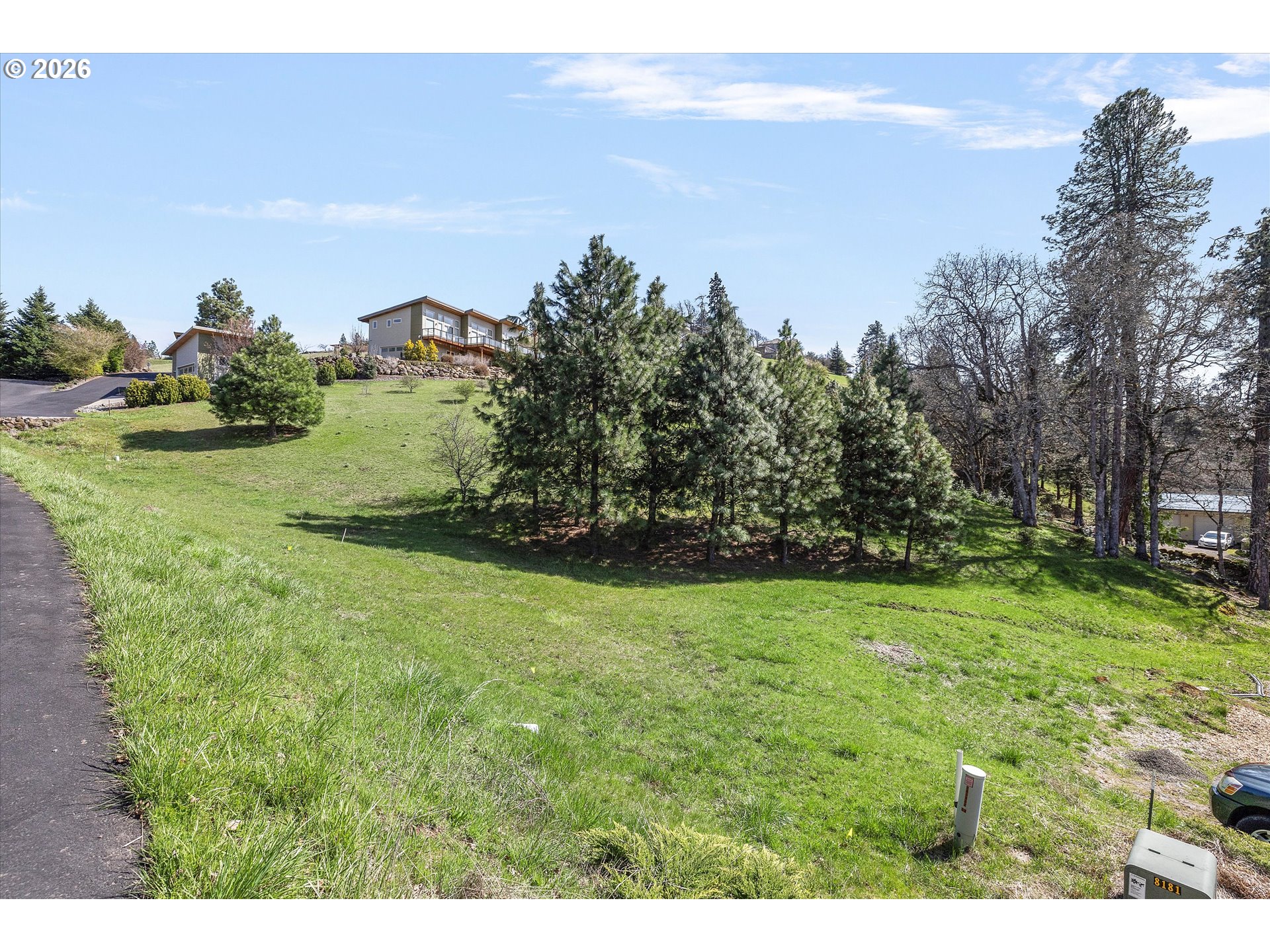 main property photo 19