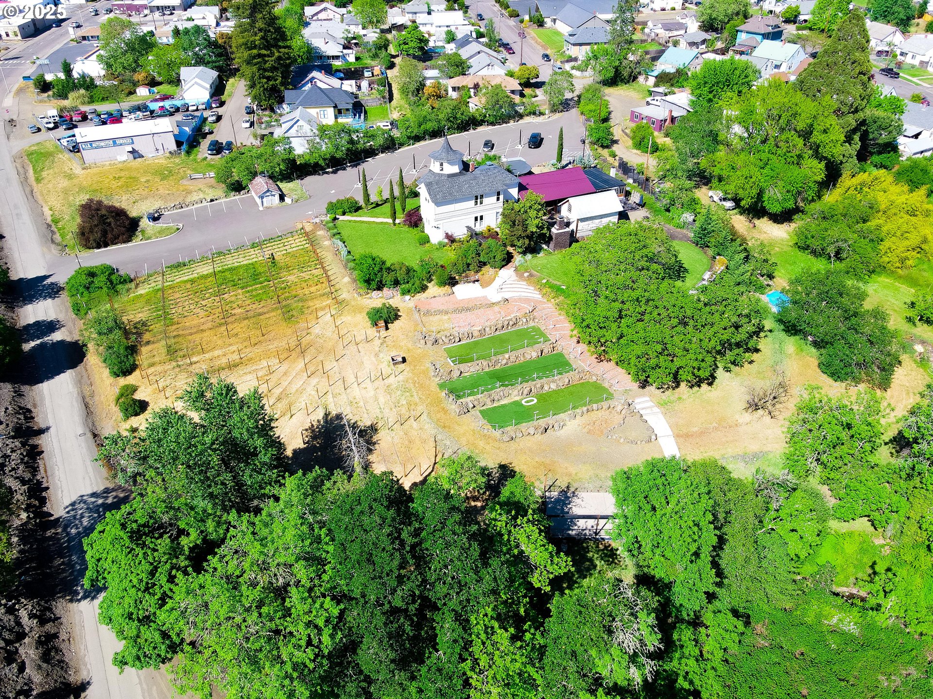 main property photo 22