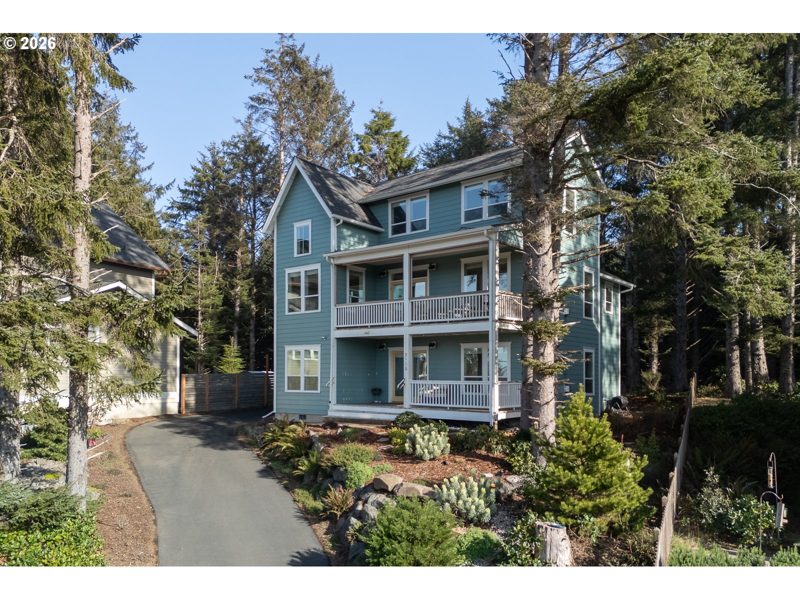 main property photo 40